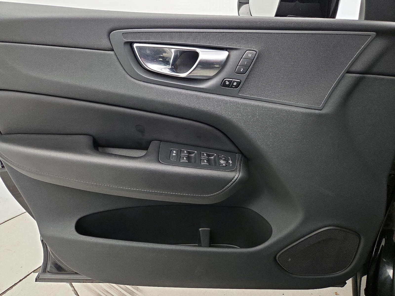 2023 Volvo XC60 Plus - Photo 13