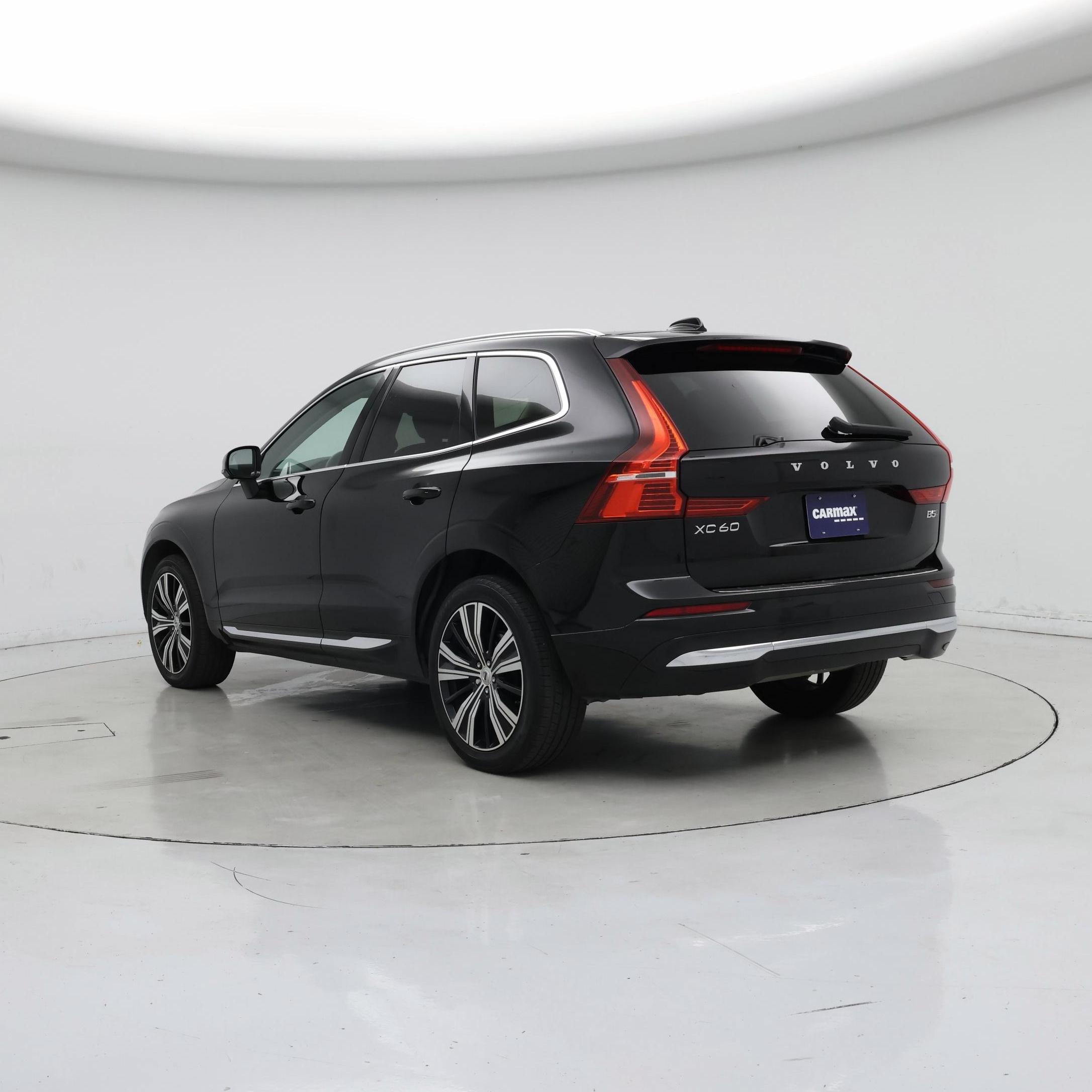 Thumbnail: 2023 Volvo XC60 - 2