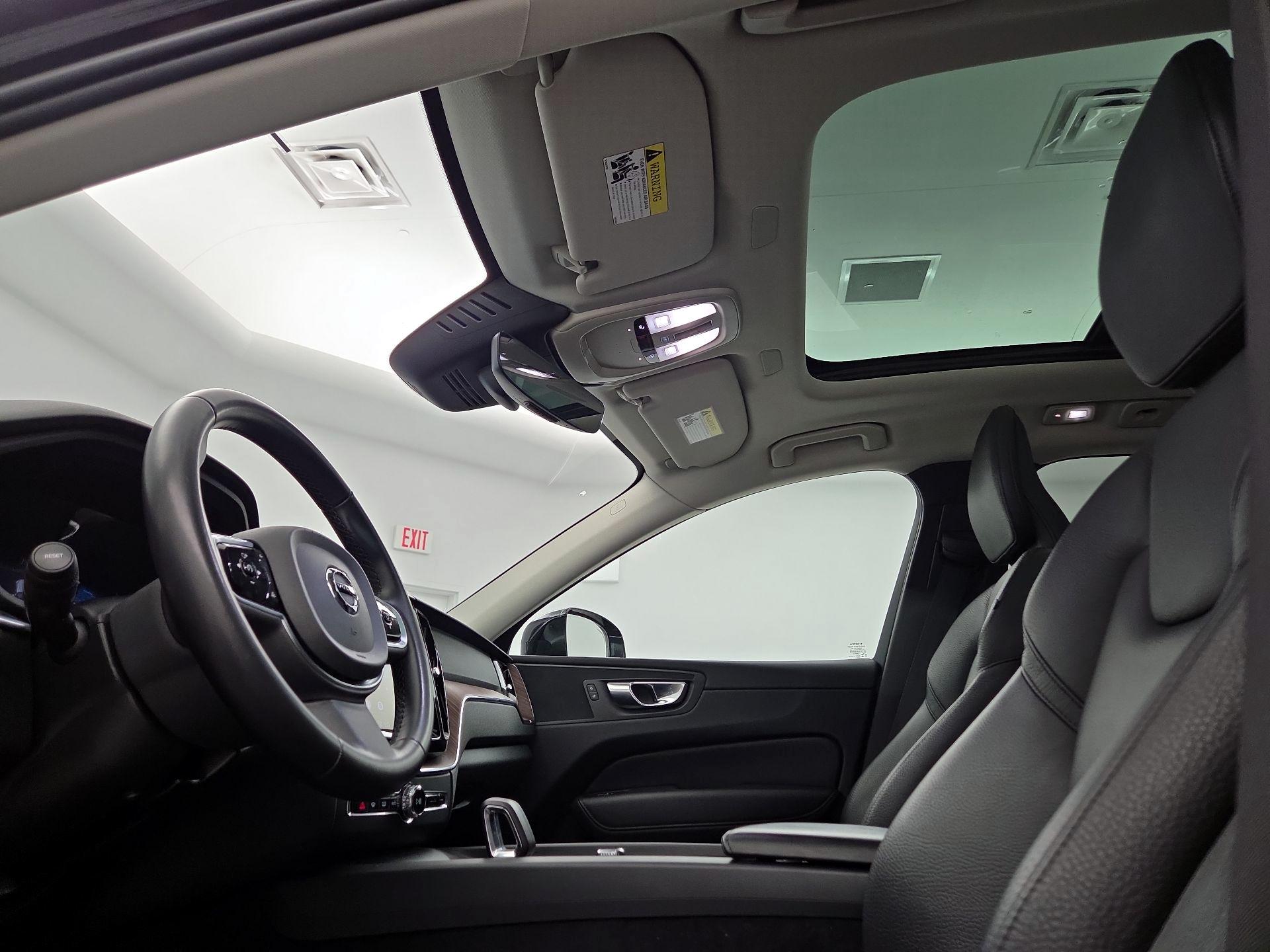 Thumbnail: 2023 Volvo XC60 - 19