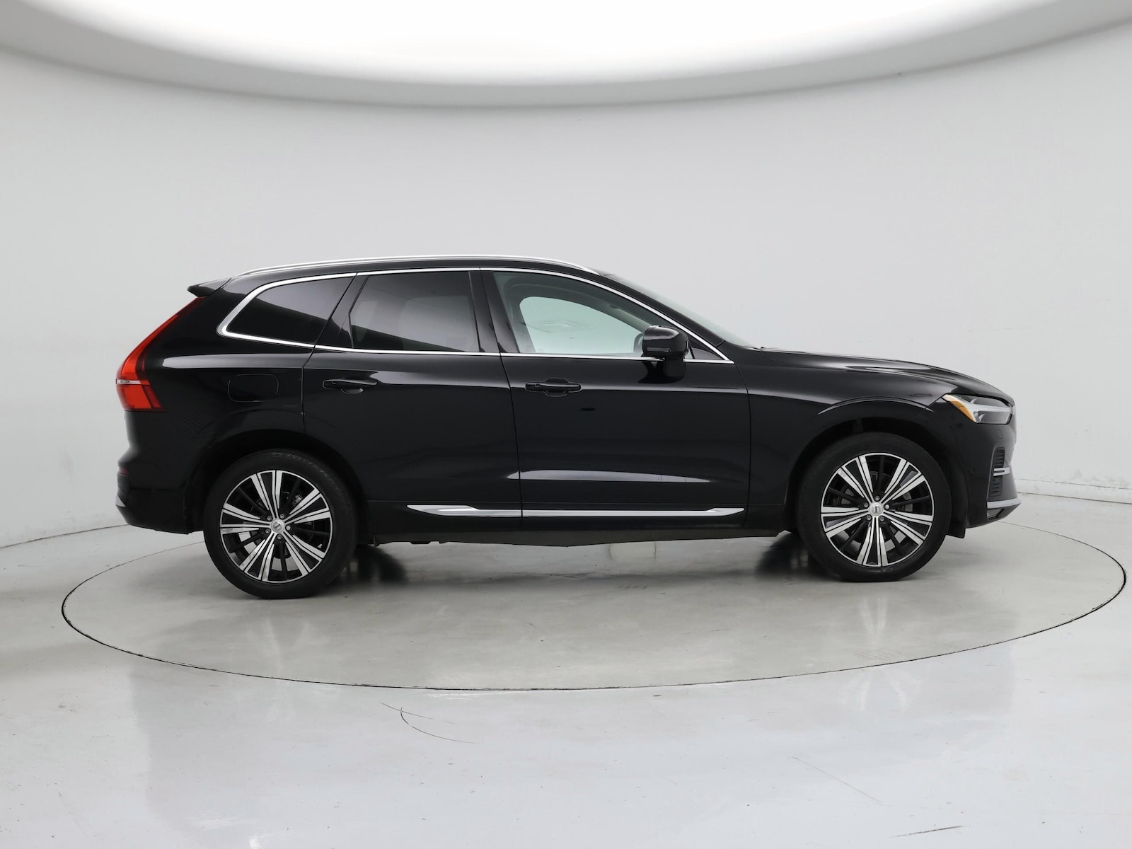 2023 Volvo XC60 Plus - Photo 8