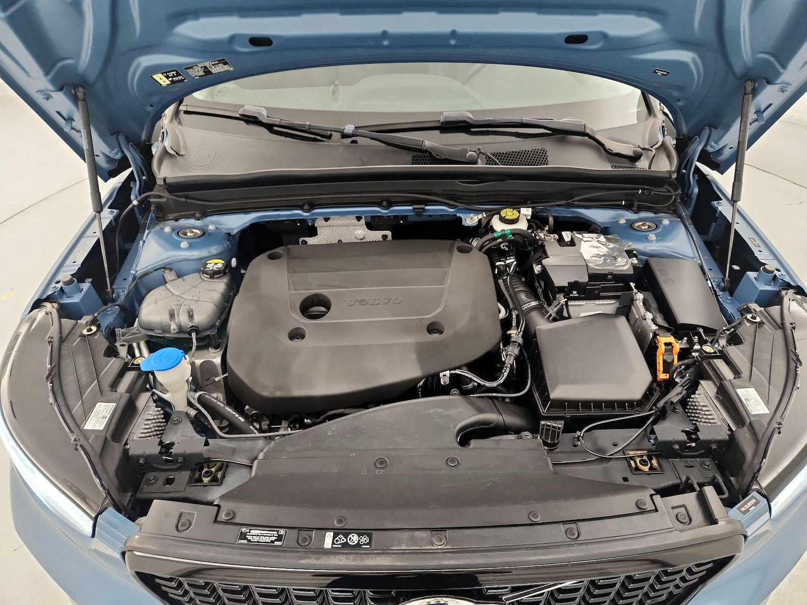 2024 Volvo XC40 Plus - Photo 23