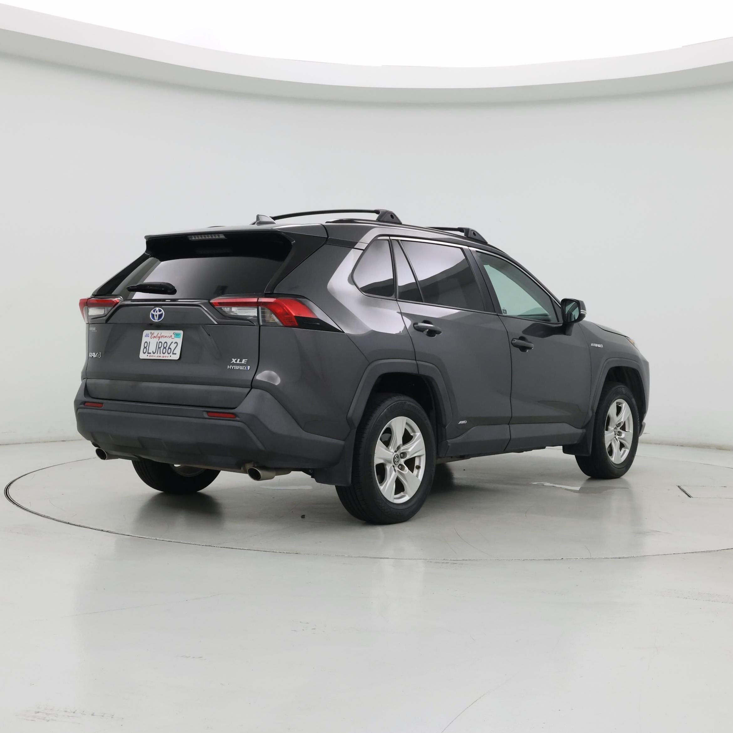 Thumbnail: 2019 Toyota RAV4 - 8