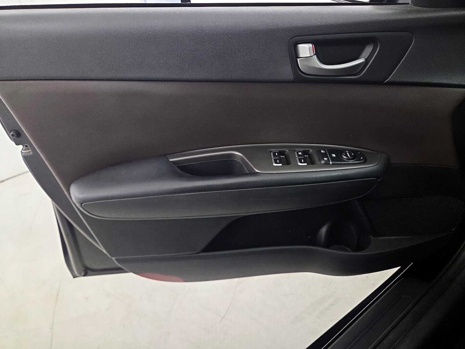2019 Kia Optima LX - Photo 13