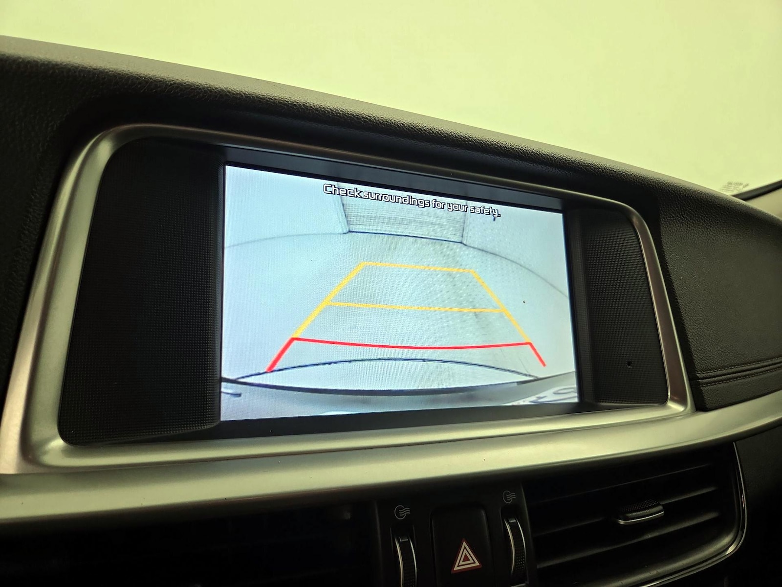 2019 Kia Optima LX - Photo 15
