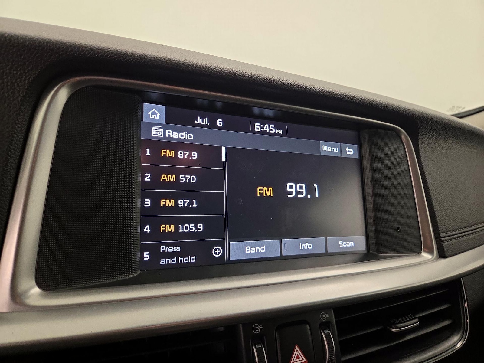 2019 Kia Optima LX - Photo 16