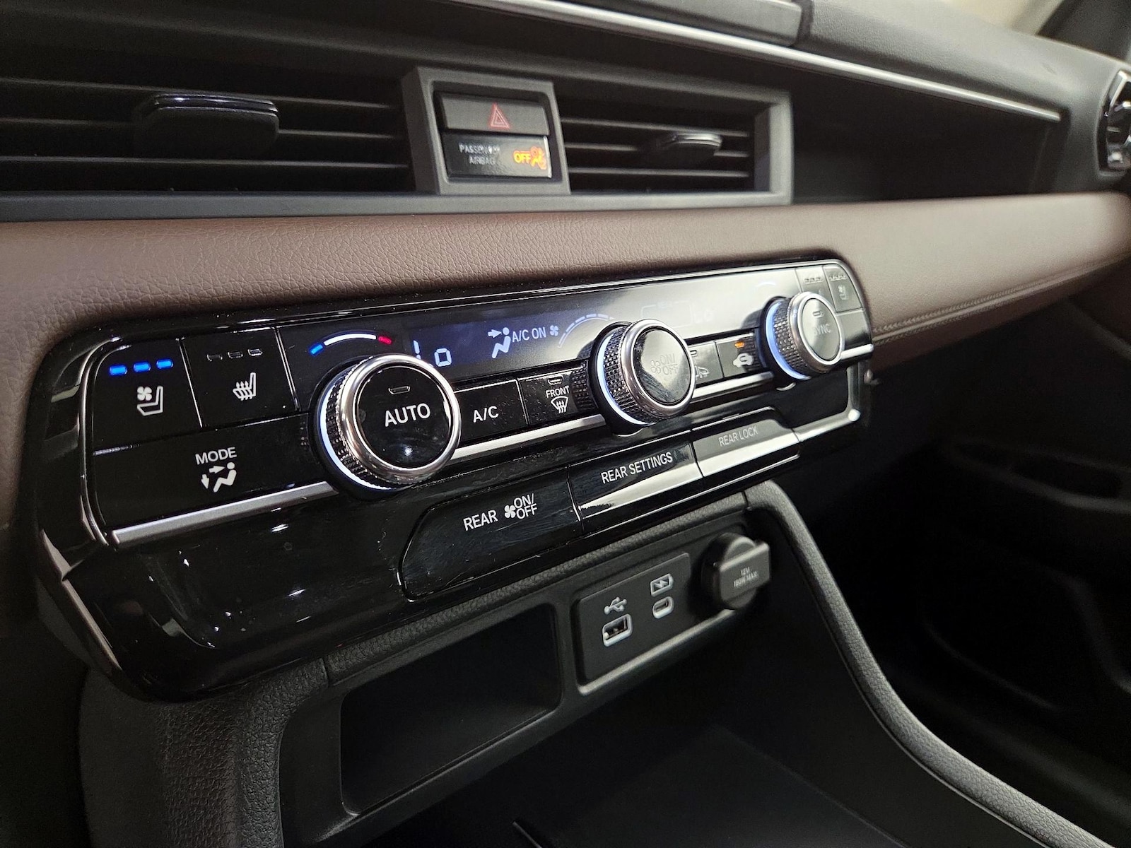 2023 Honda Pilot Elite - Photo 18