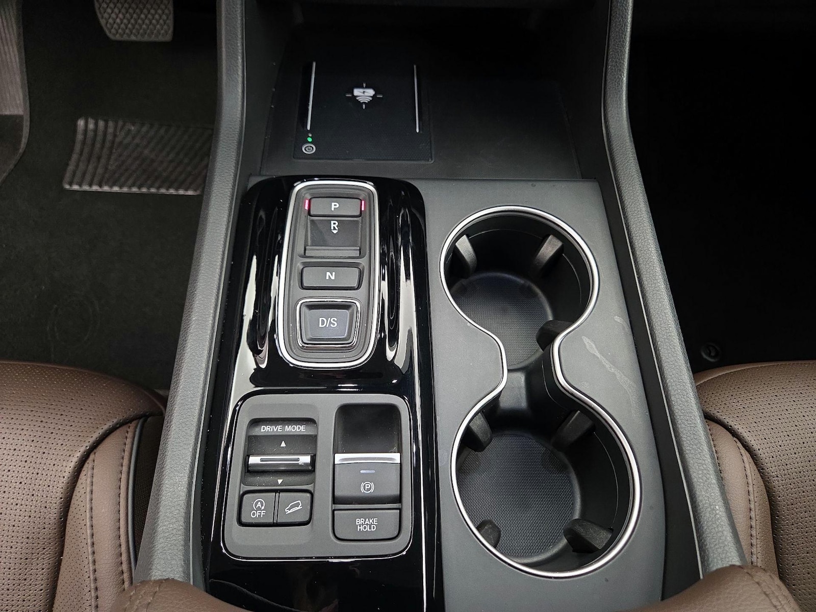 2023 Honda Pilot Elite - Photo 19