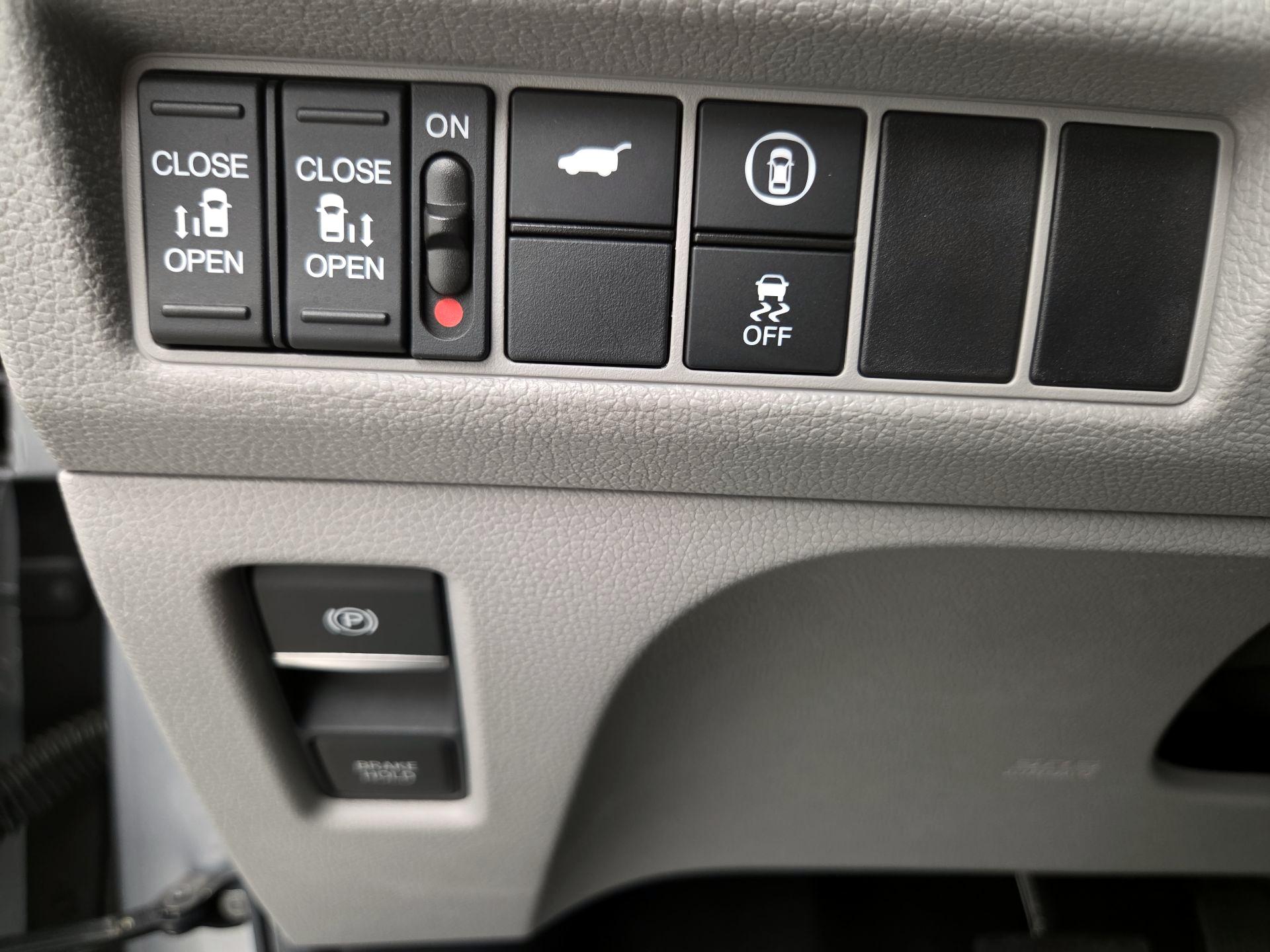 Thumbnail: 2024 Honda Odyssey - 13