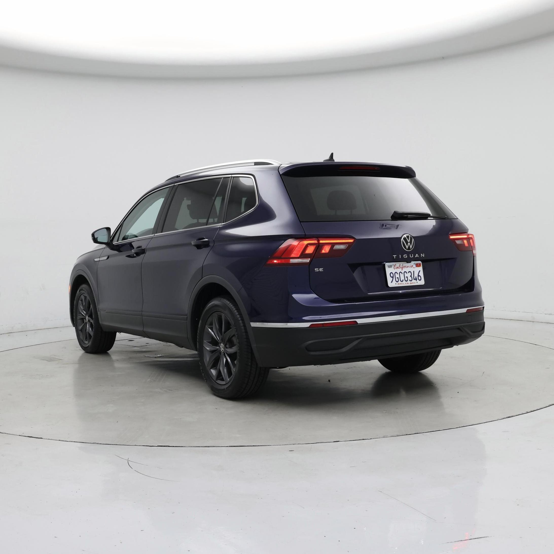 Thumbnail: 2023 Volkswagen Tiguan - 2