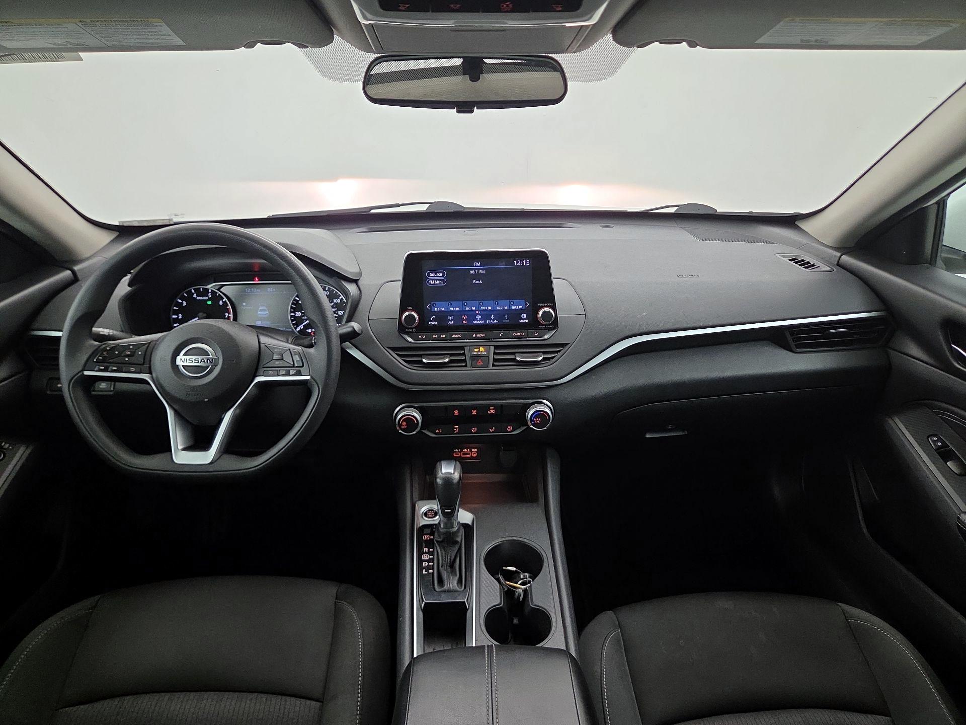 Thumbnail: 2020 Nissan Altima - 9