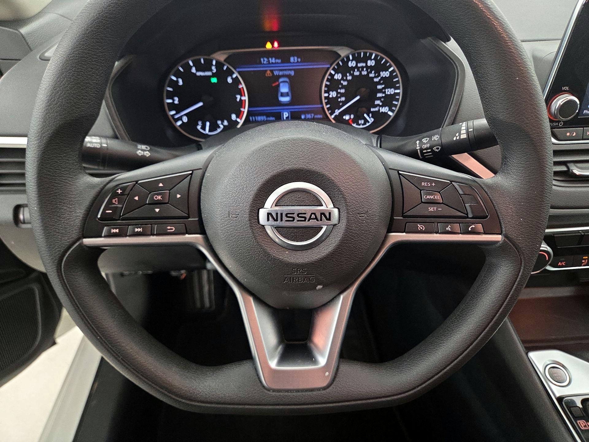 Thumbnail: 2020 Nissan Altima - 10