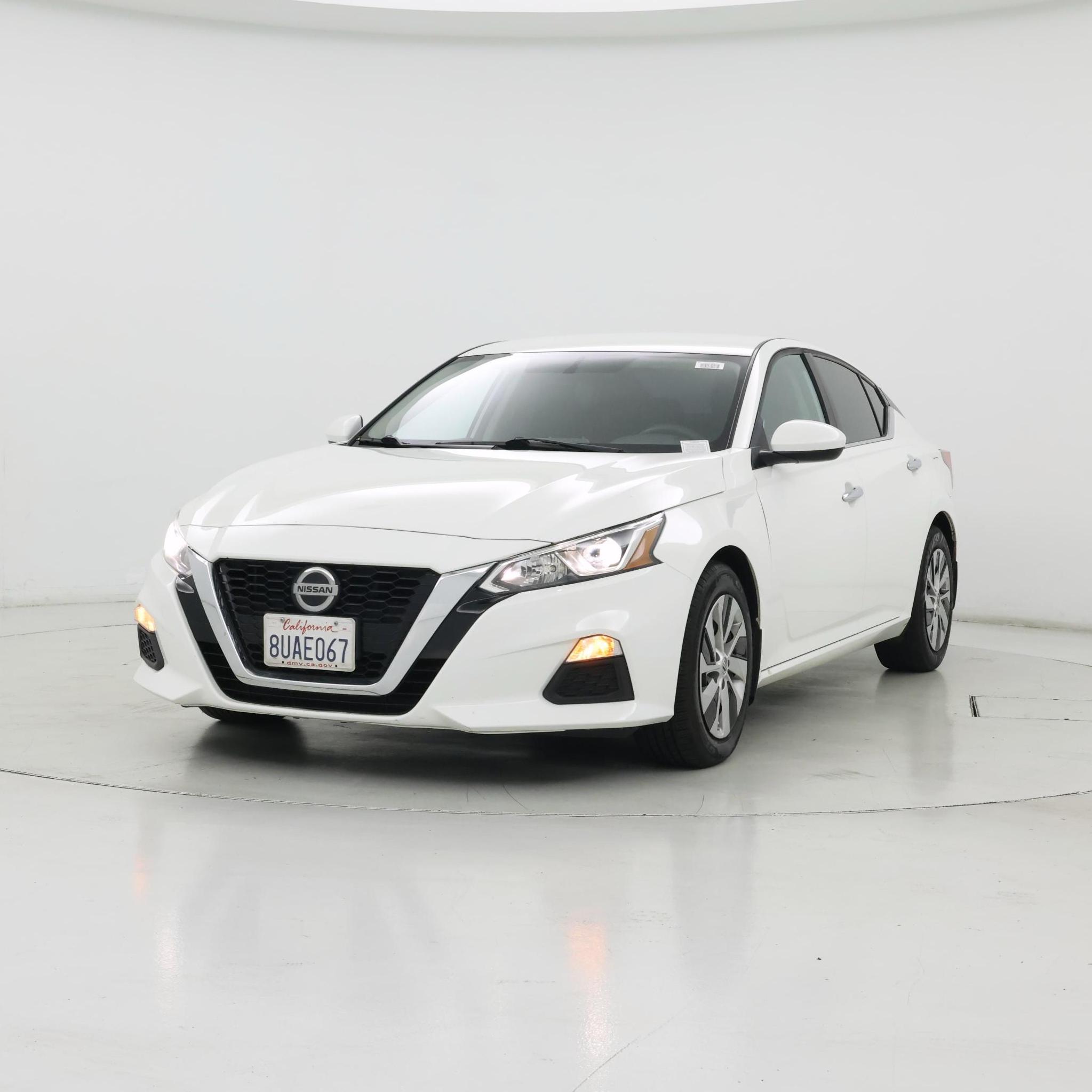 Thumbnail: 2020 Nissan Altima - 4