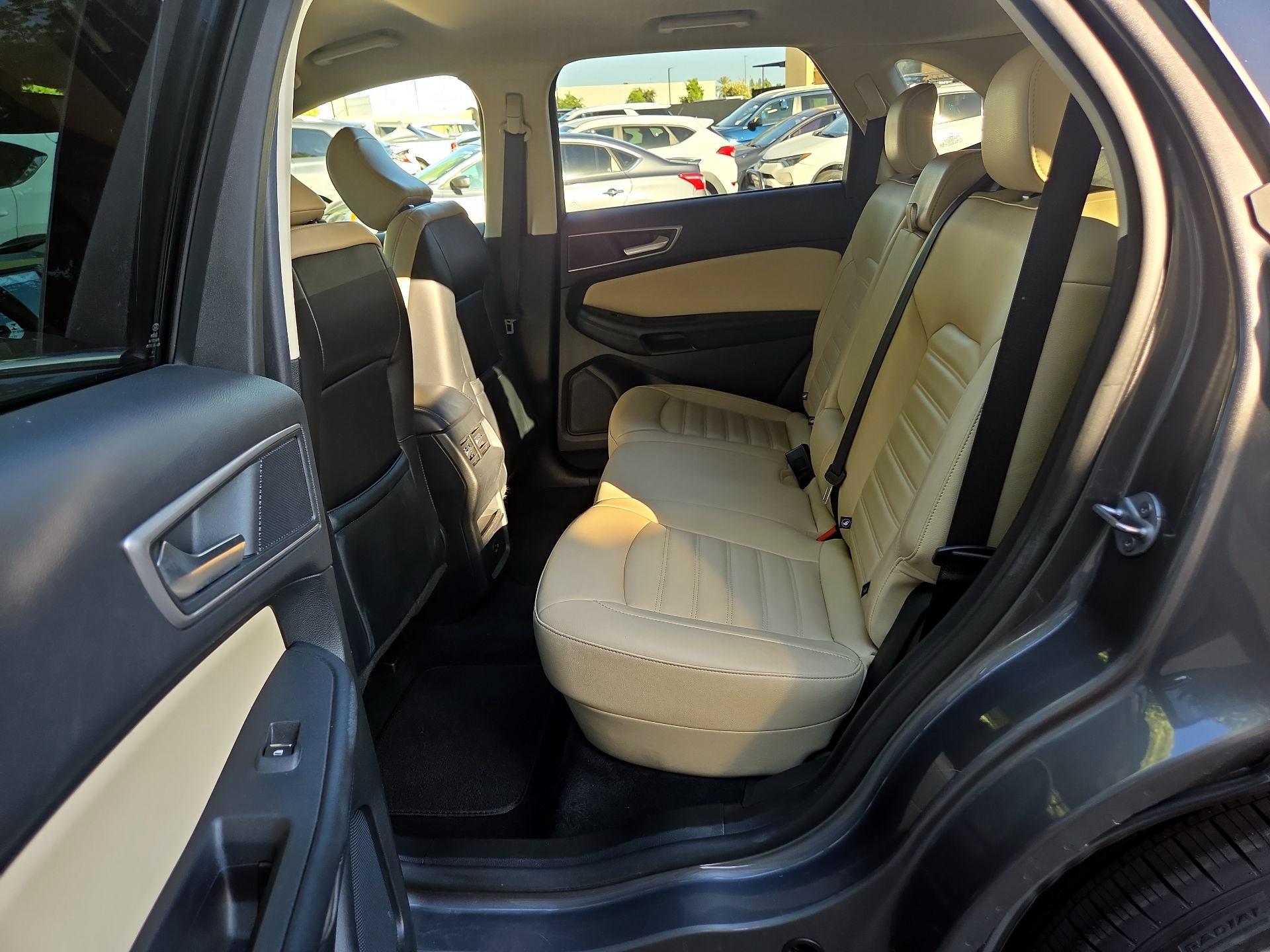 Thumbnail: 2022 Ford Edge - 17