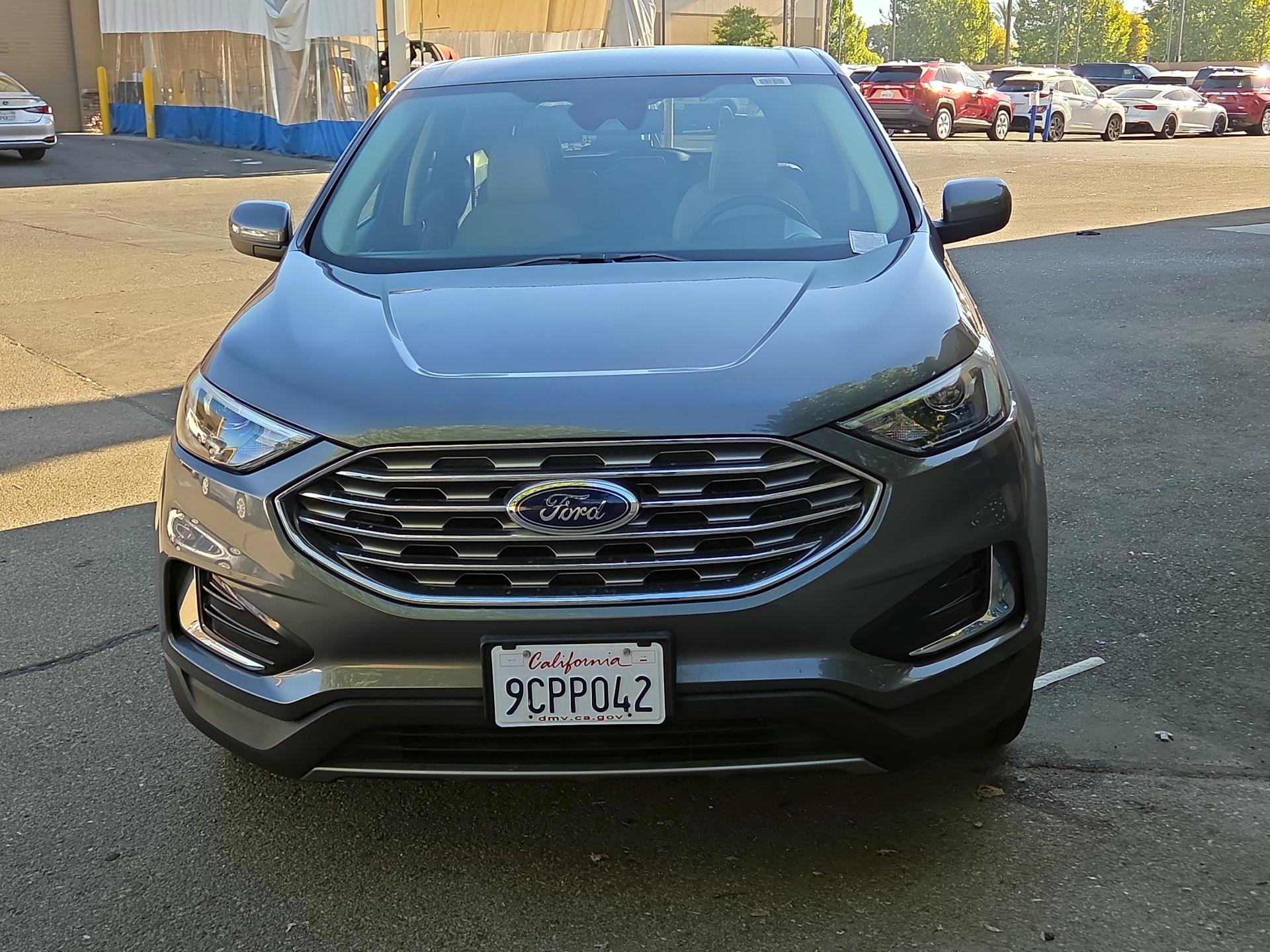 Thumbnail: 2022 Ford Edge - 2