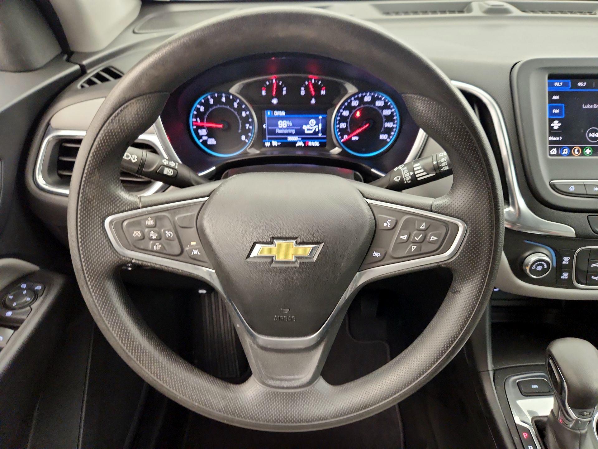 Thumbnail: 2022 Chevrolet Equinox - 10