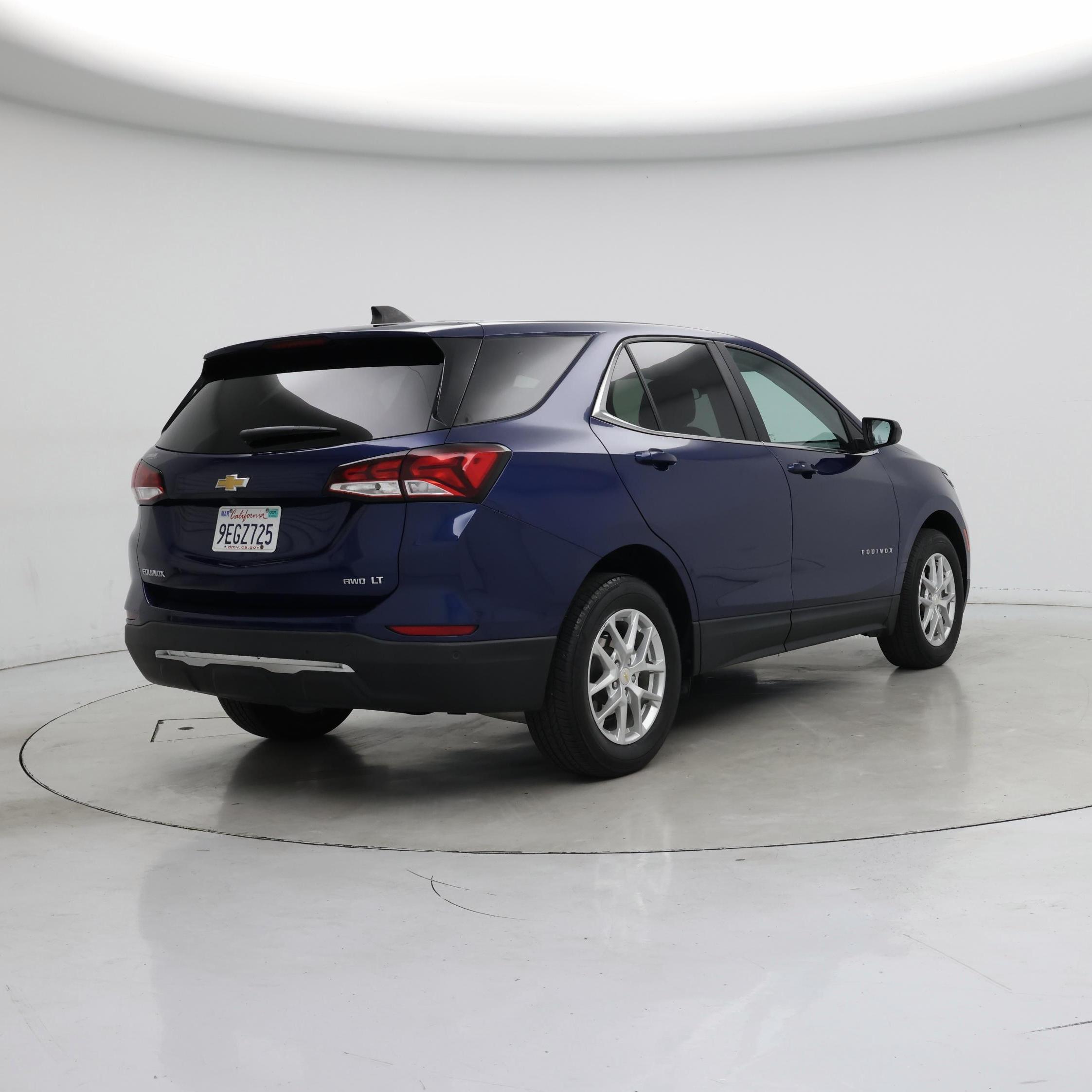 Thumbnail: 2022 Chevrolet Equinox - 8