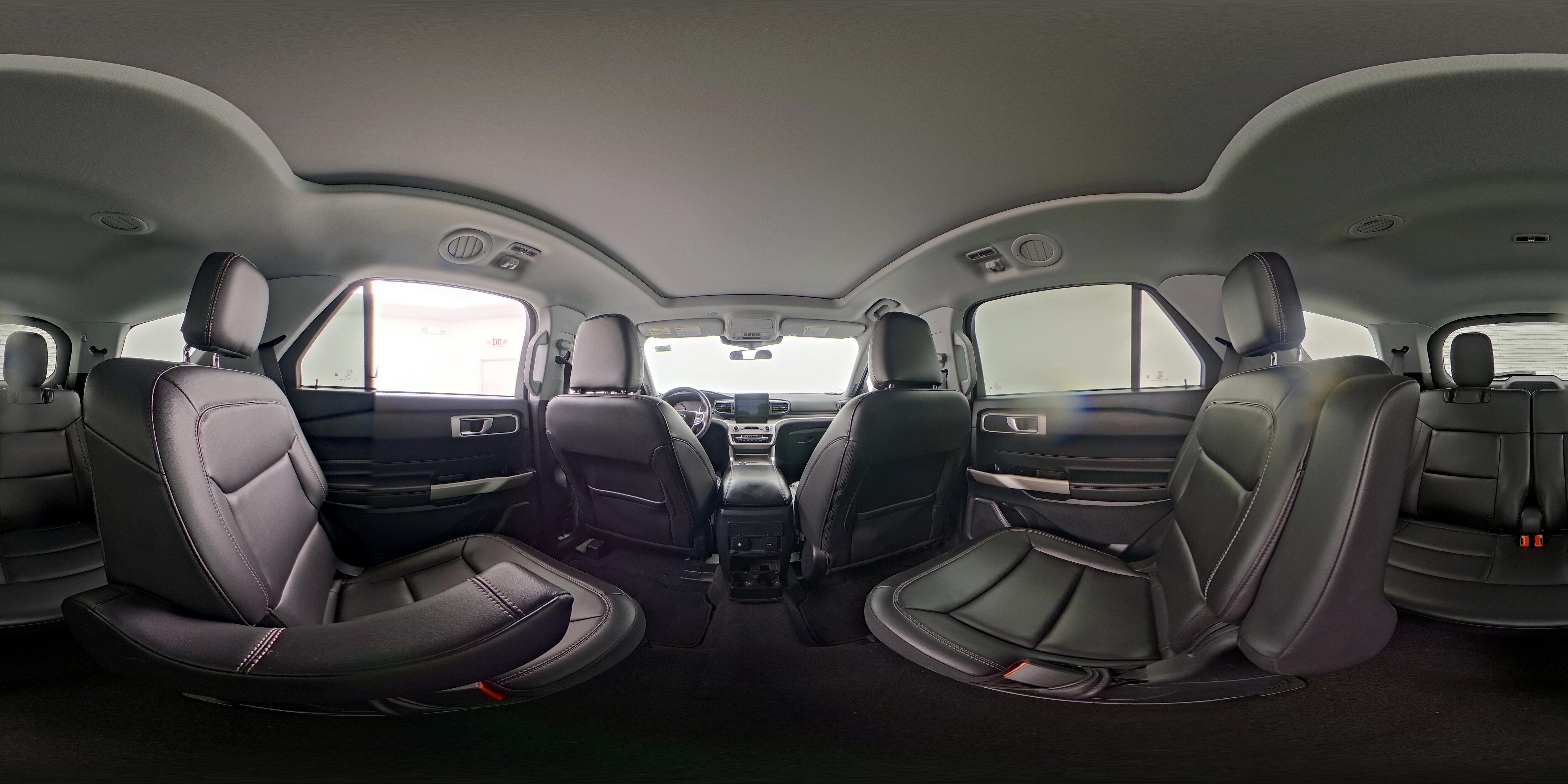 2023 Ford Explorer XLT - Photo 27