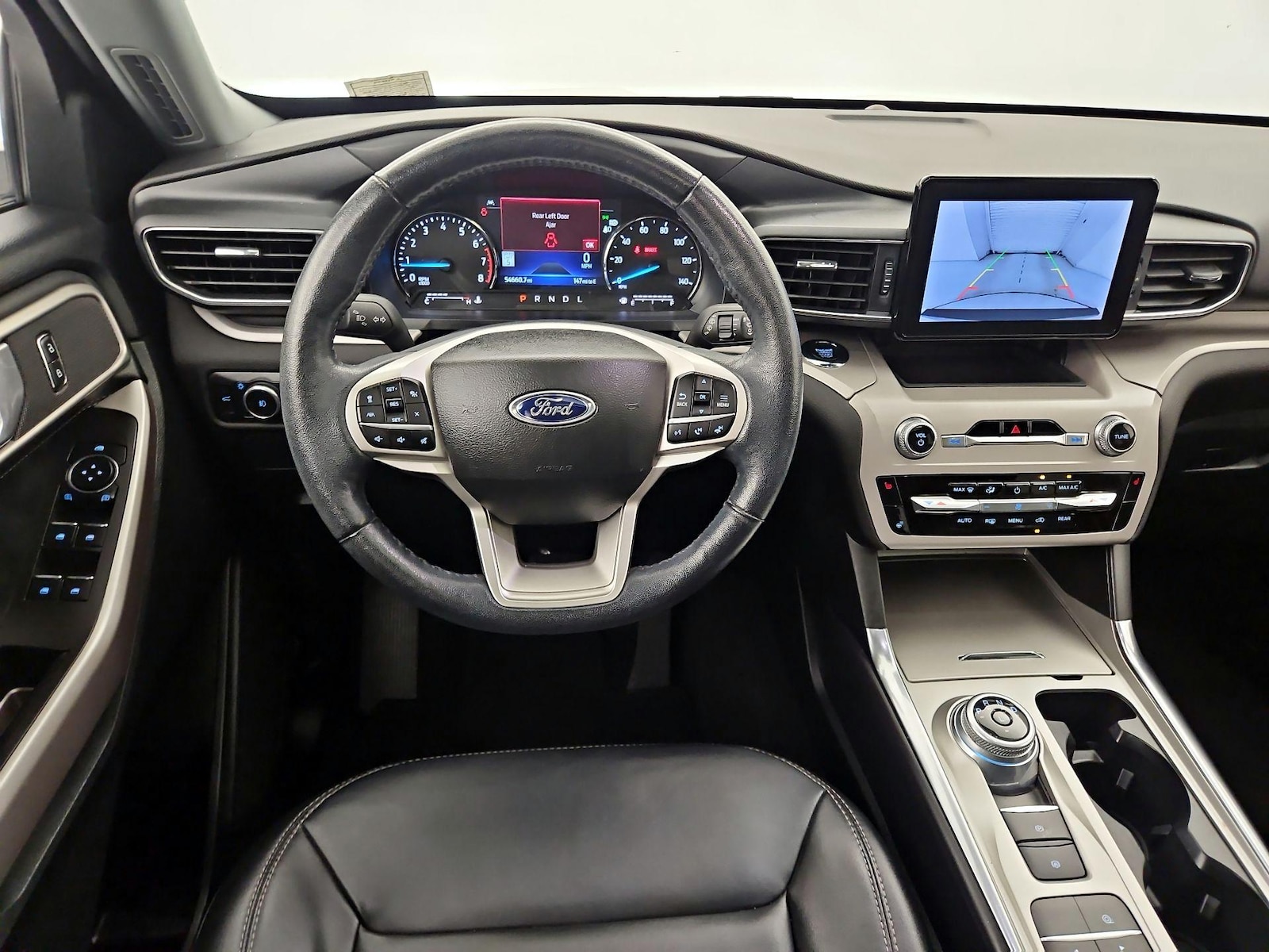 2023 Ford Explorer XLT - Photo 11