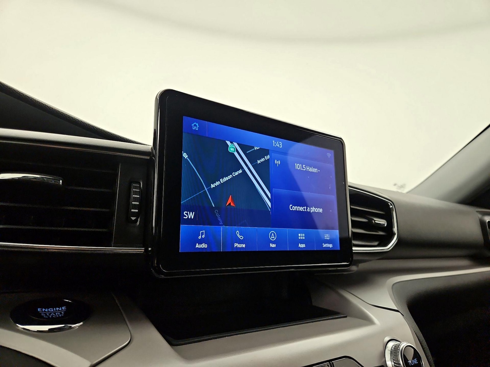 2023 Ford Explorer XLT - Photo 16