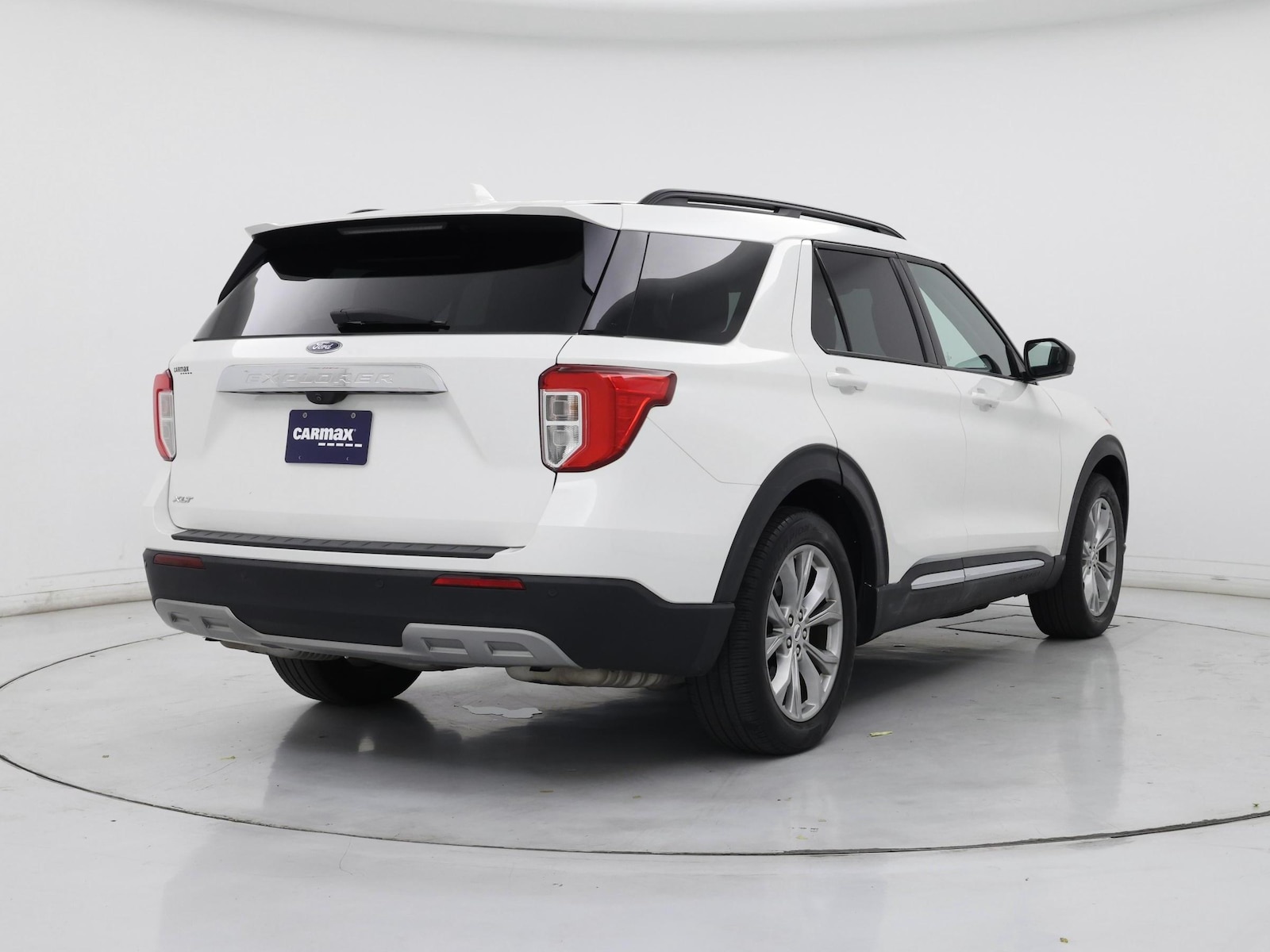 2023 Ford Explorer XLT - Photo 9