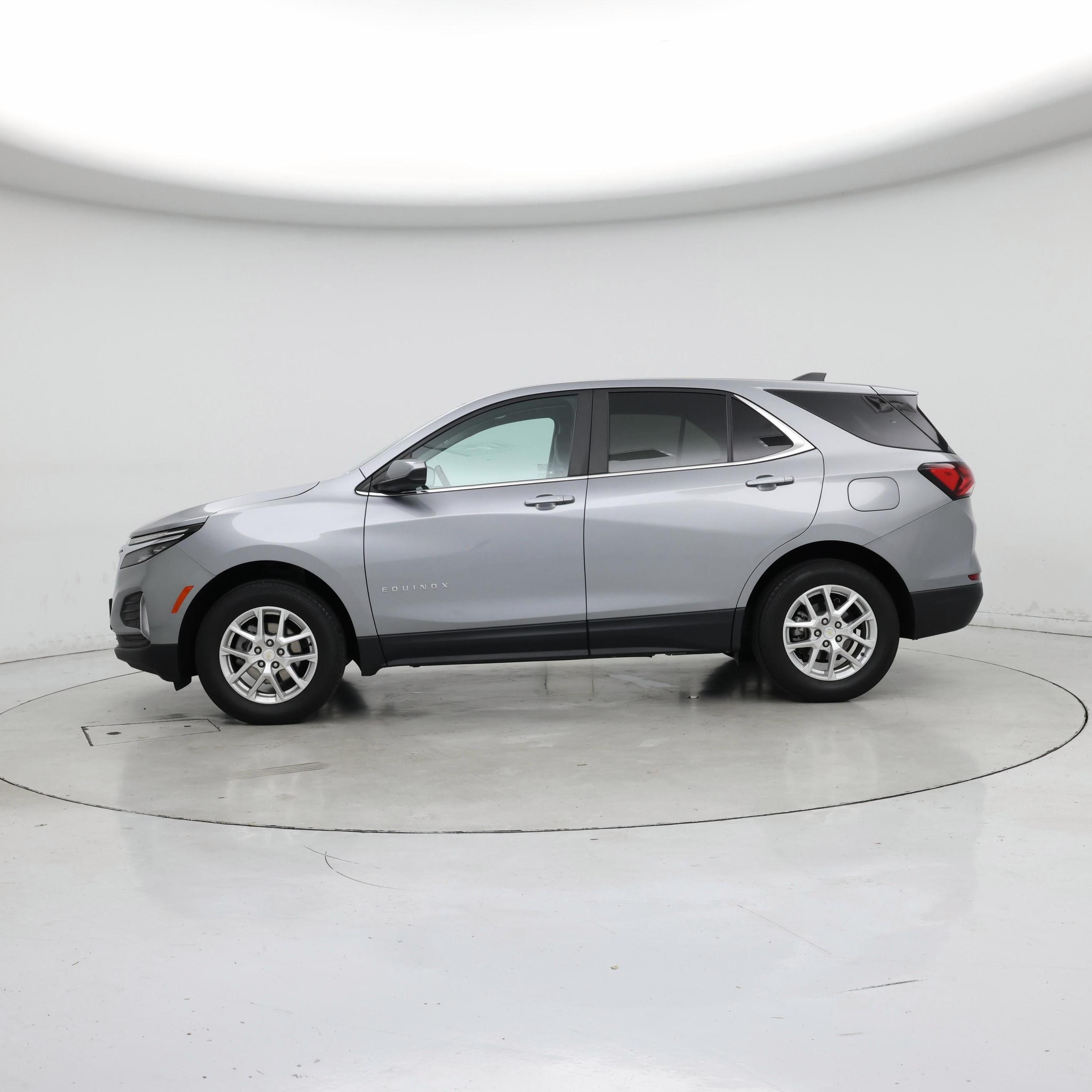 Thumbnail: 2024 Chevrolet Equinox - 3