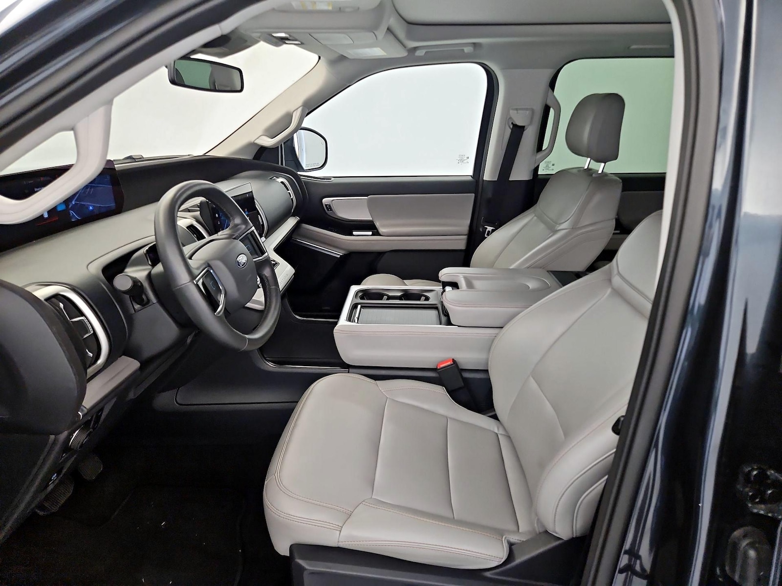 2025 Ford Expedition Active - Photo 12