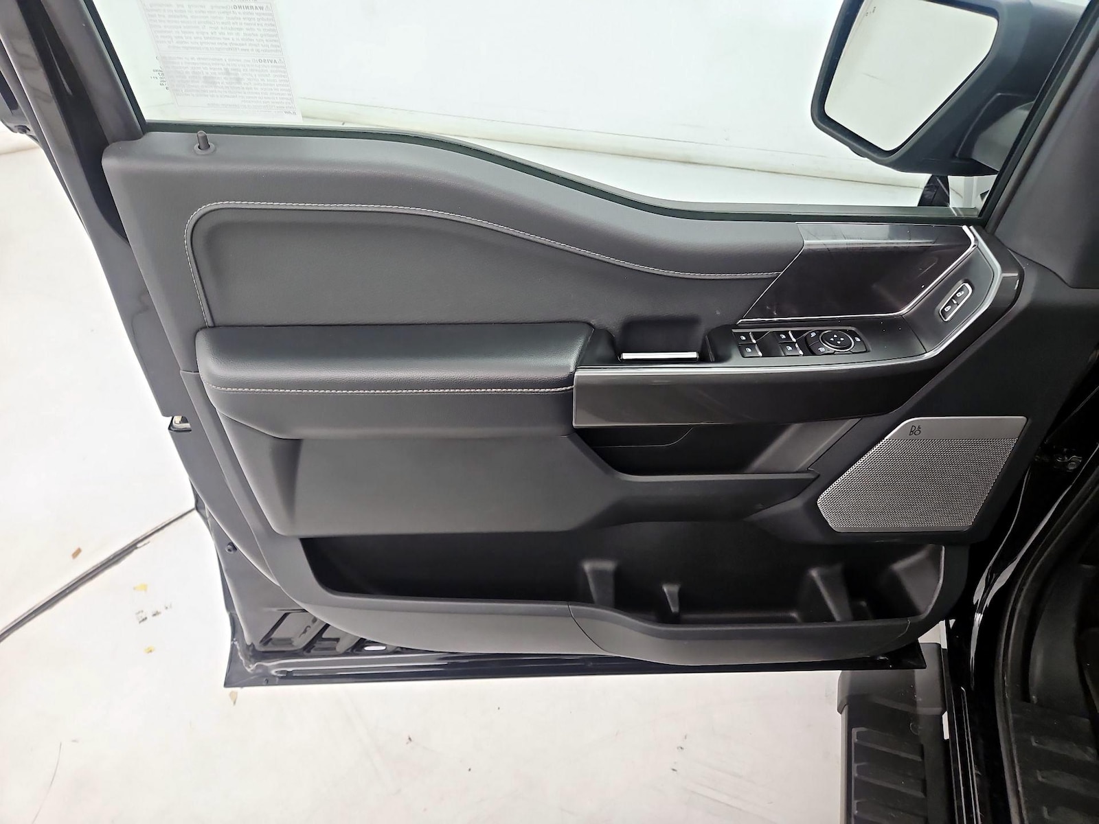 2023 Ford F-150 XLT - Photo 13