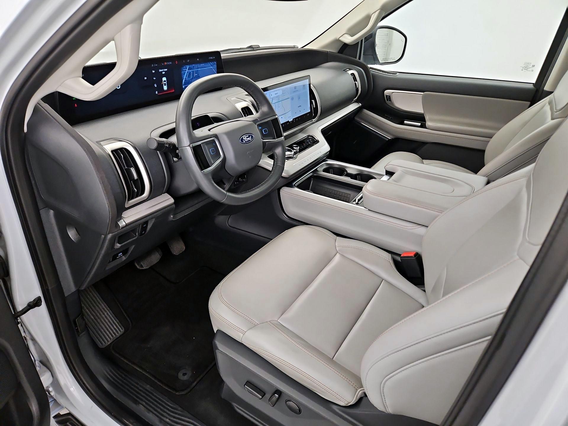 Thumbnail: 2025 Ford Expedition - 11