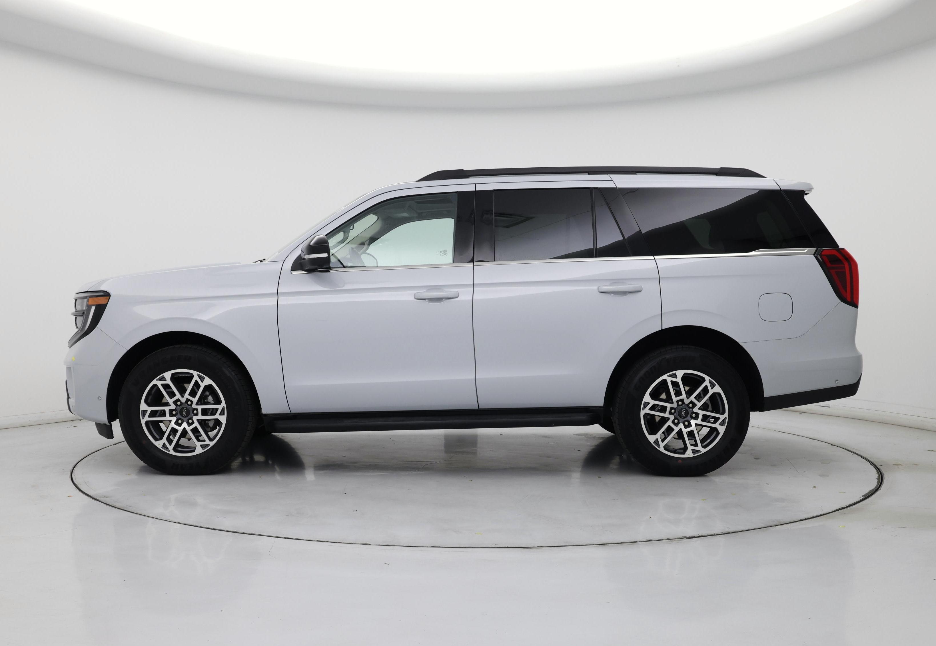 Thumbnail: 2025 Ford Expedition - 3