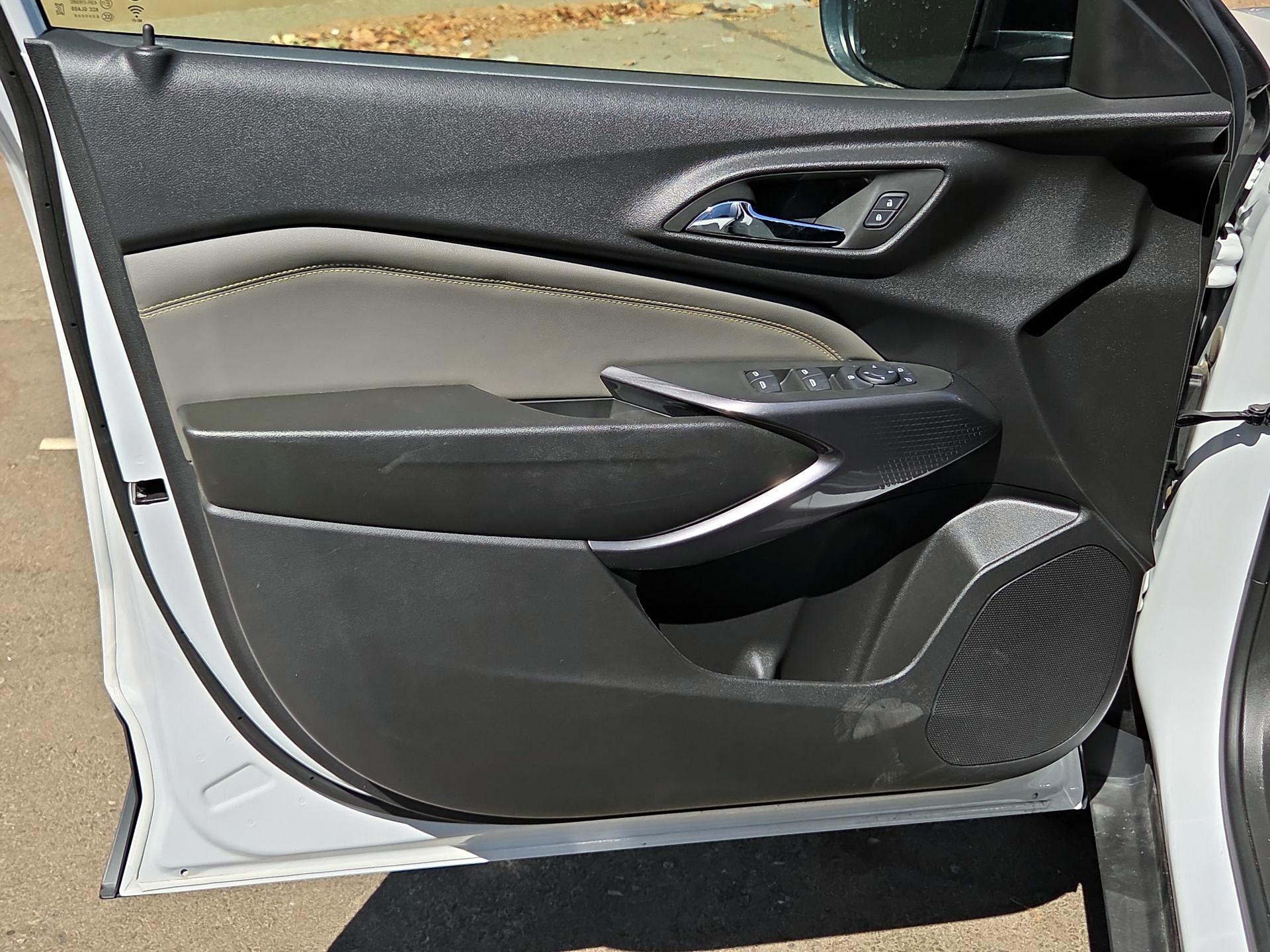 Thumbnail: 2024 Chevrolet Trax - 10