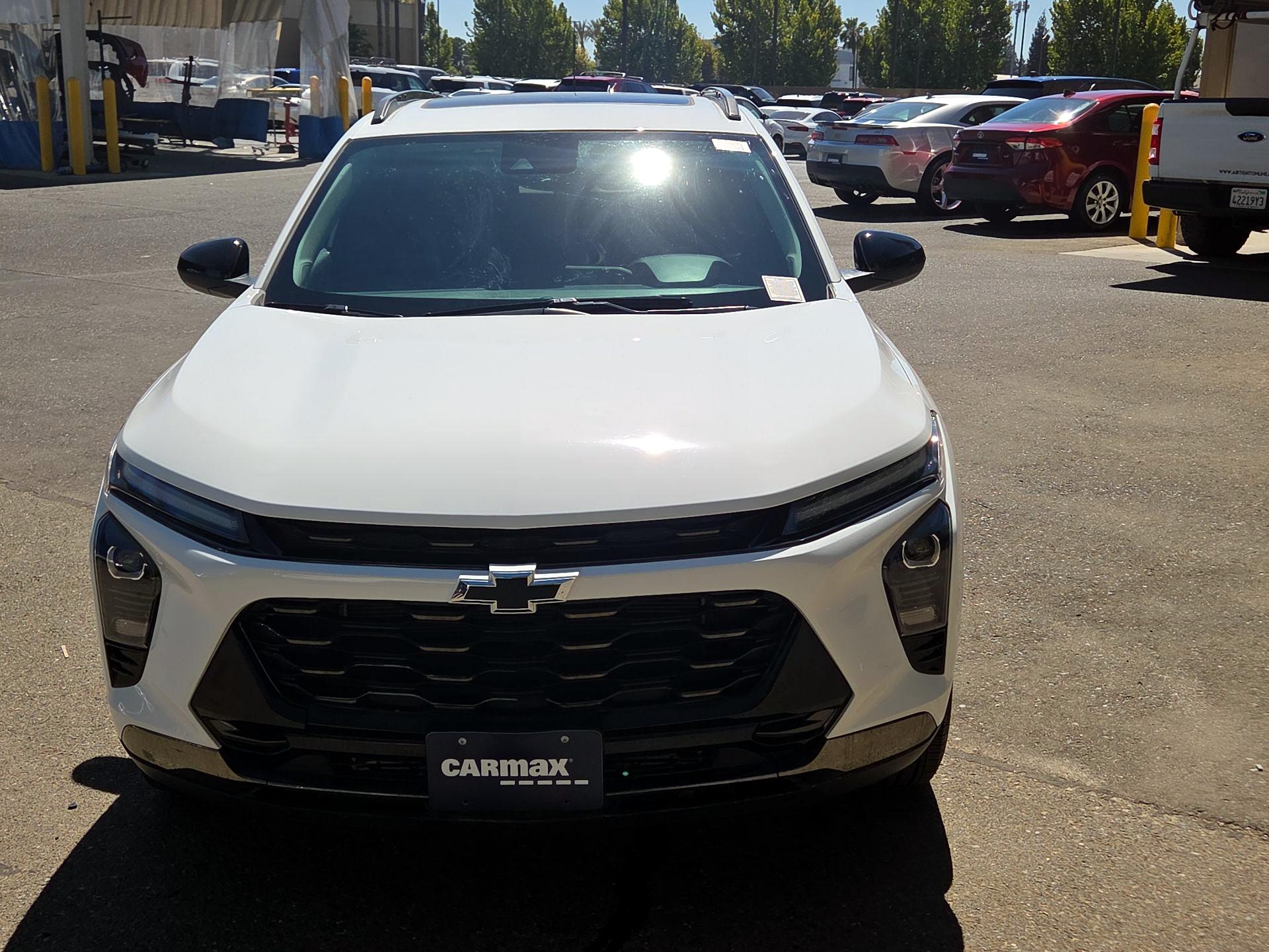 Thumbnail: 2024 Chevrolet Trax - 2