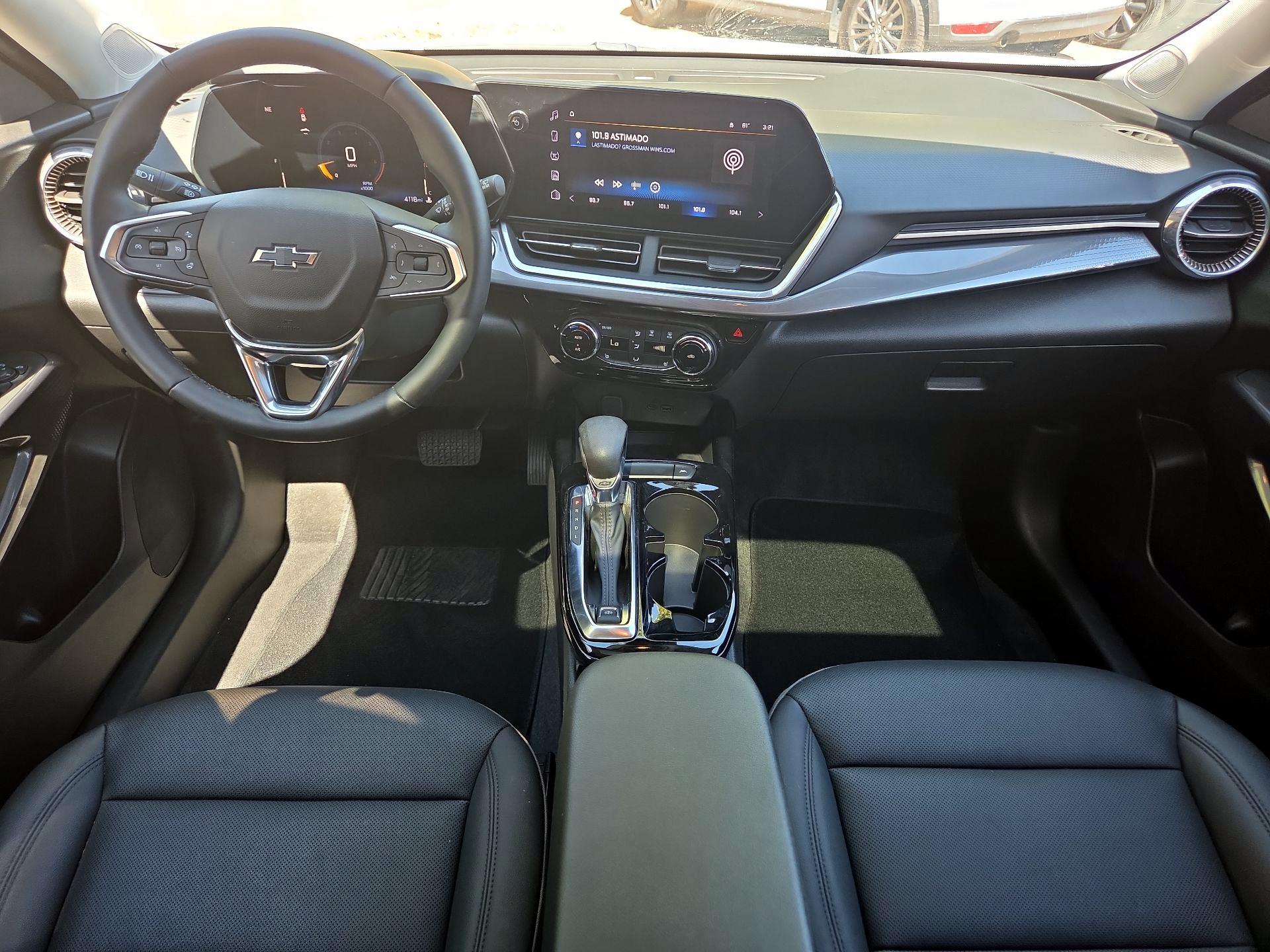 Thumbnail: 2024 Chevrolet Trax - 8