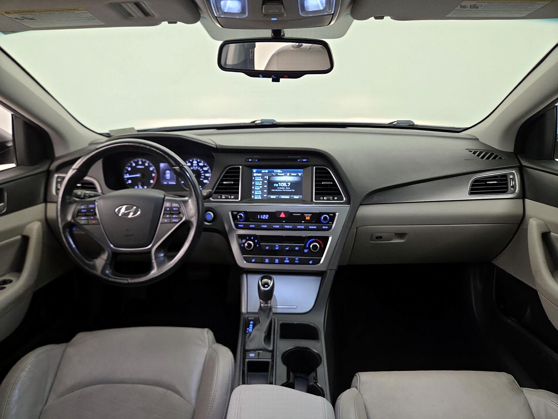 Thumbnail: 2017 Hyundai Sonata - 9