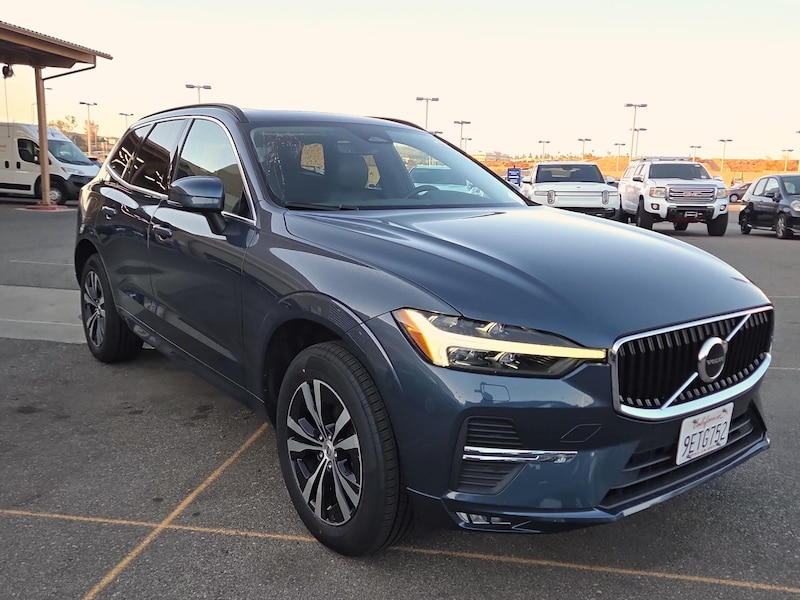 2023 Volvo XC60 B5 Core