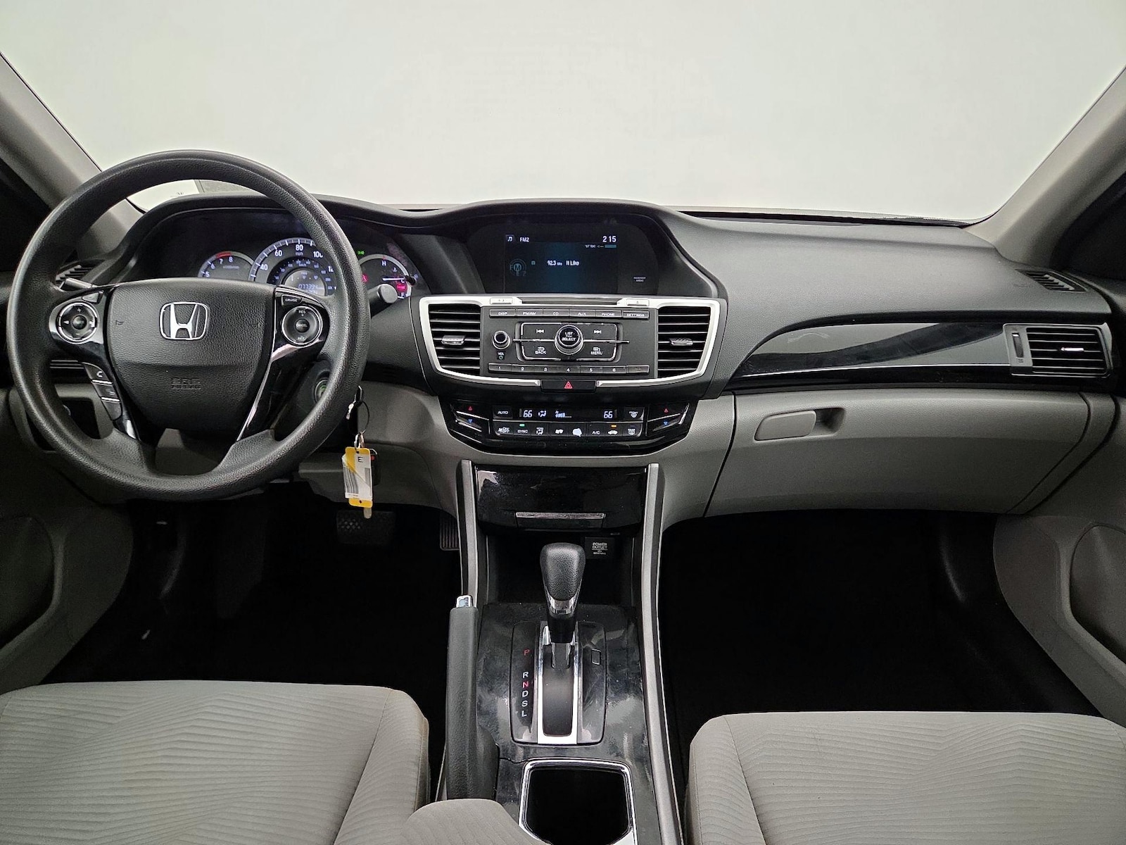 2017 Honda Accord LX - Photo 10