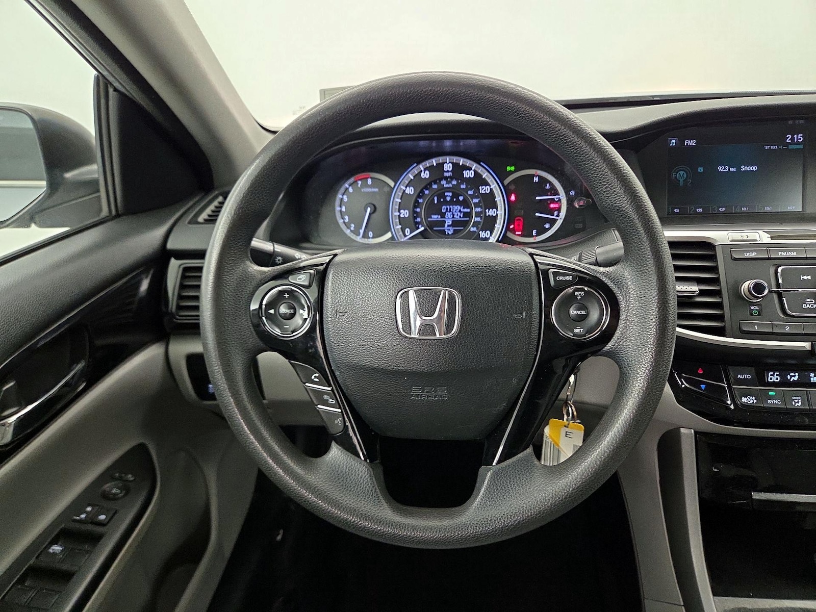 2017 Honda Accord LX - Photo 11