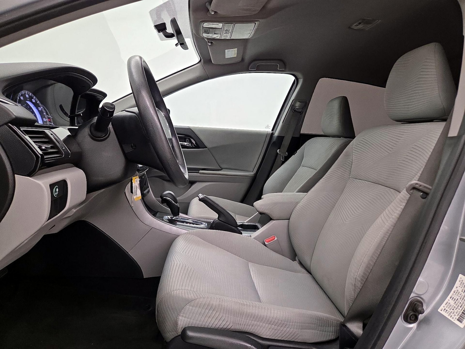2017 Honda Accord LX - Photo 12
