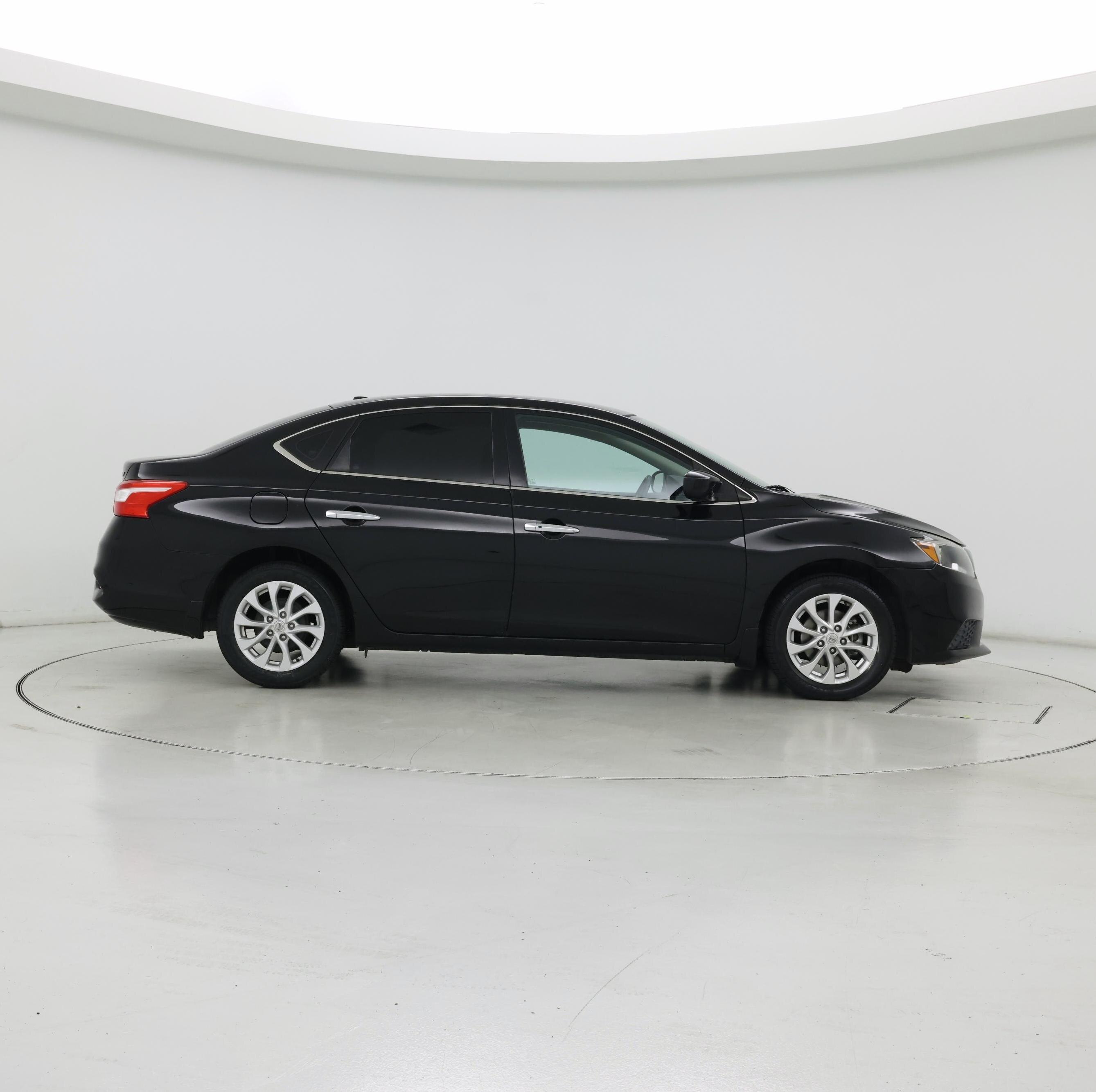 Thumbnail: 2018 Nissan Sentra - 7