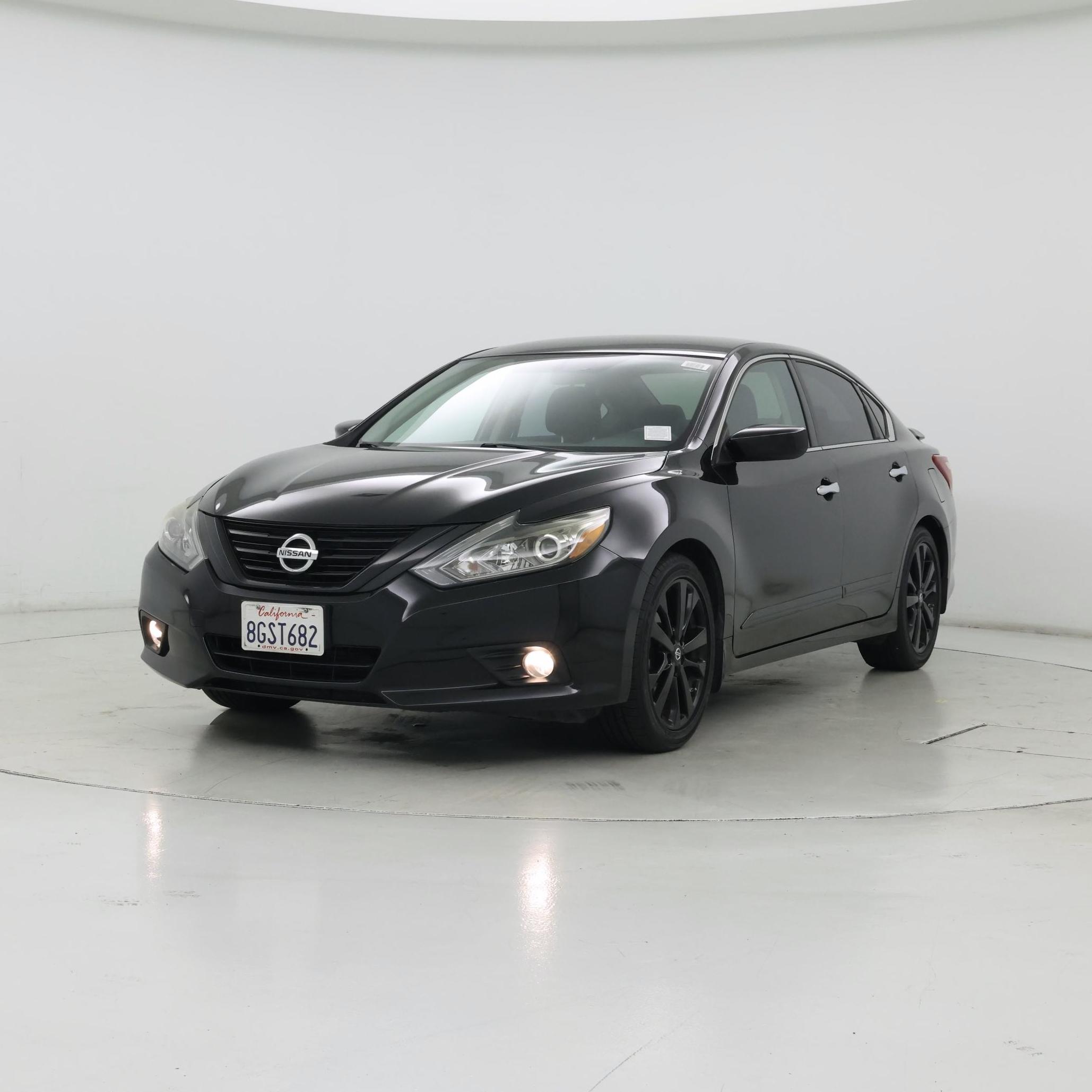 Thumbnail: 2018 Nissan Altima - 4