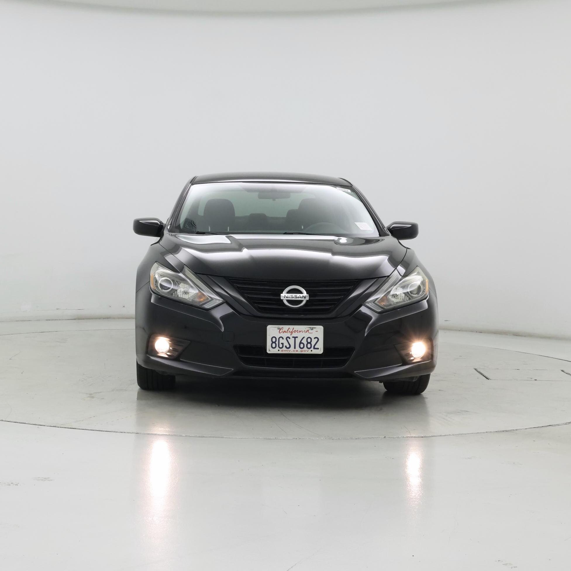 Thumbnail: 2018 Nissan Altima - 5