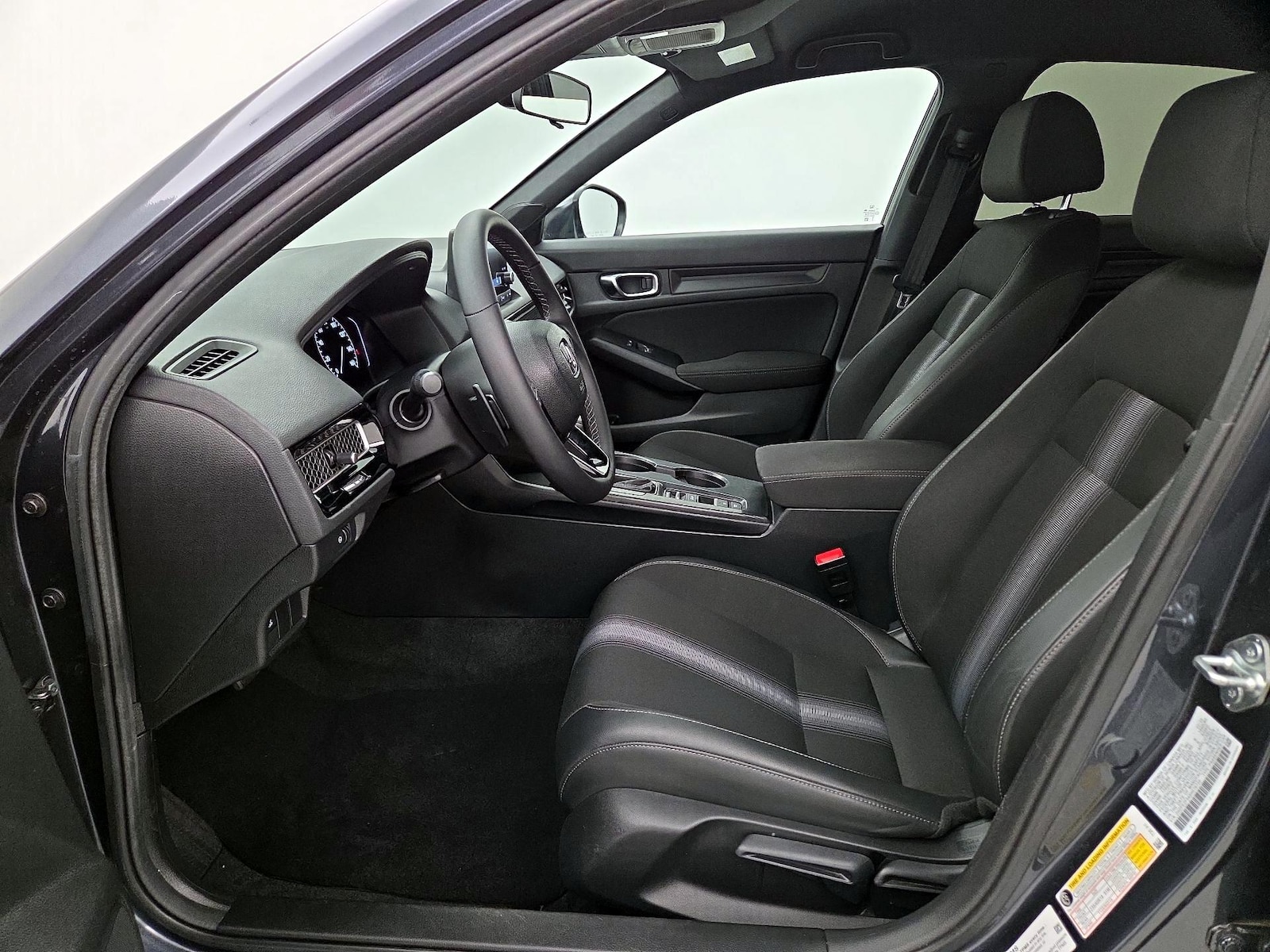 2025 Honda Civic Sport - Photo 12