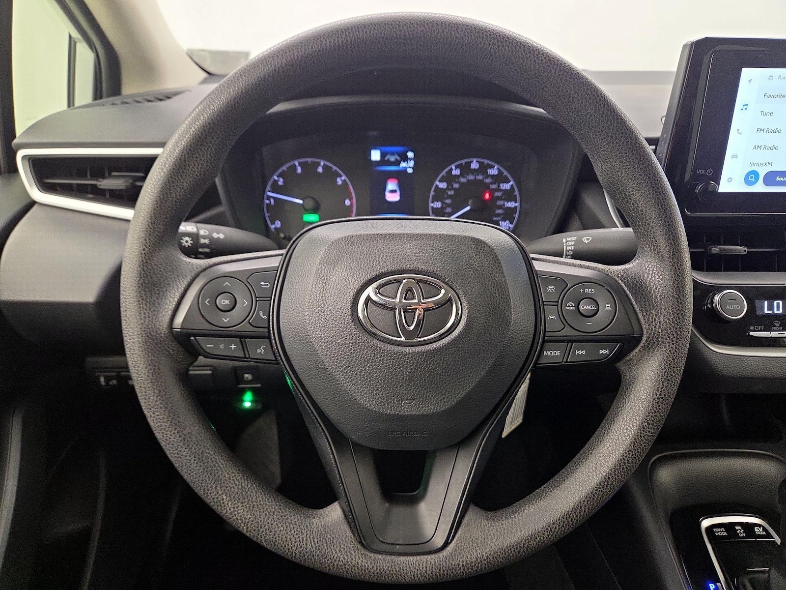 2024 Toyota Corolla LE - Photo 11