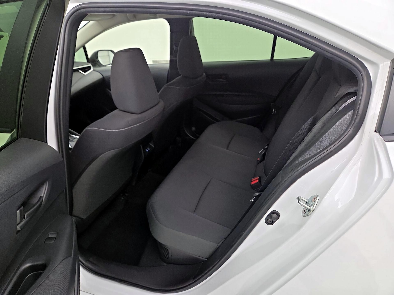2024 Toyota Corolla LE - Photo 20