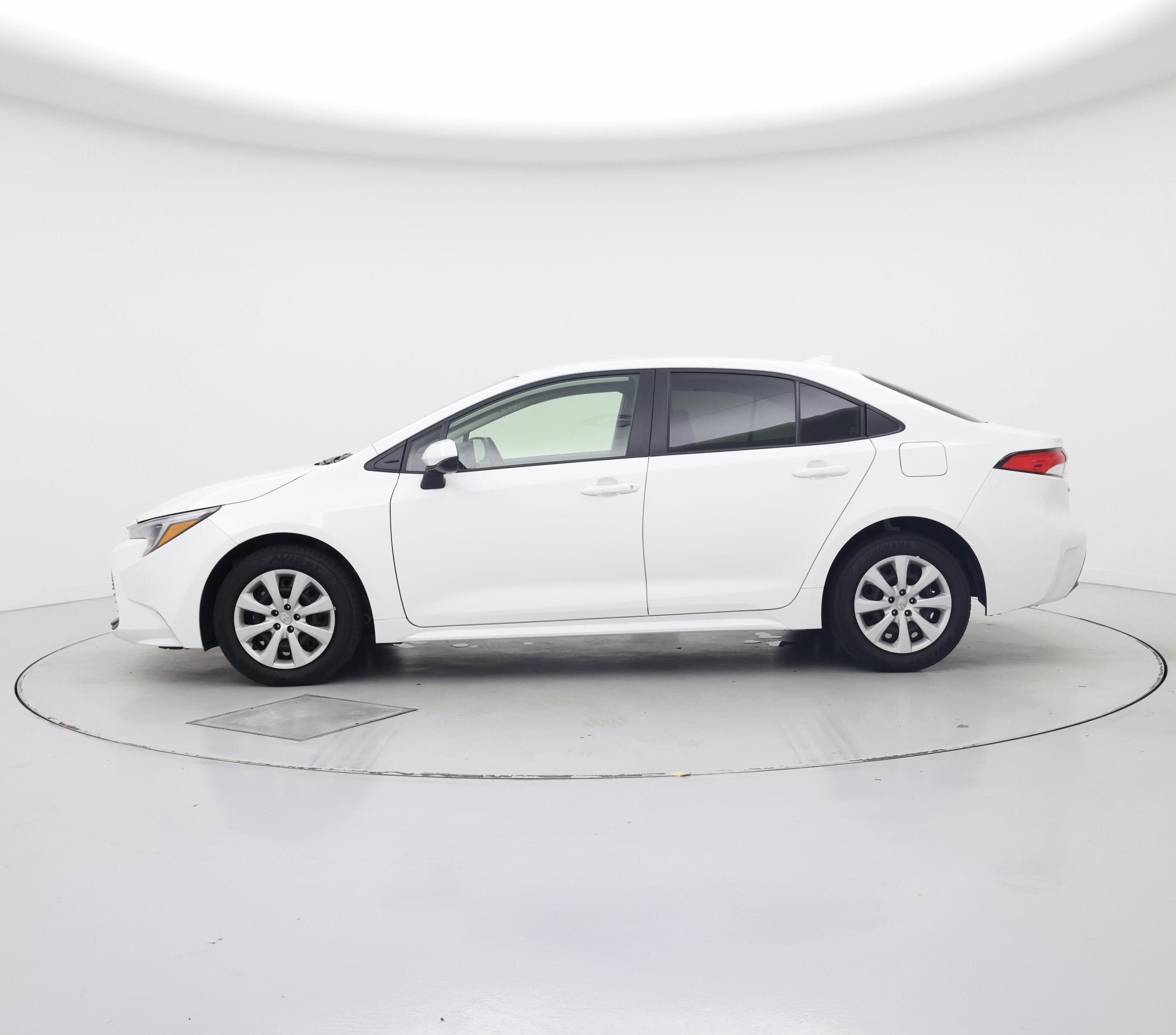 Thumbnail: 2024 Toyota Corolla - 3