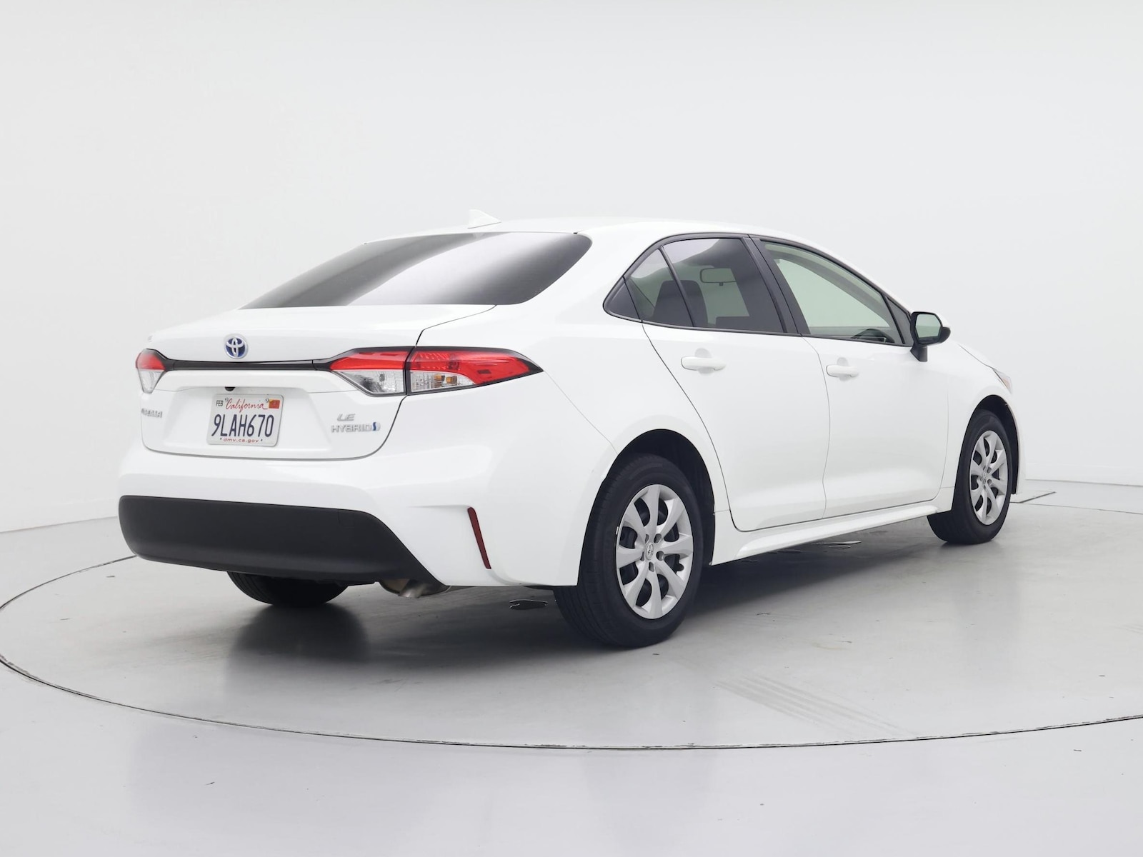 2024 Toyota Corolla LE - Photo 9