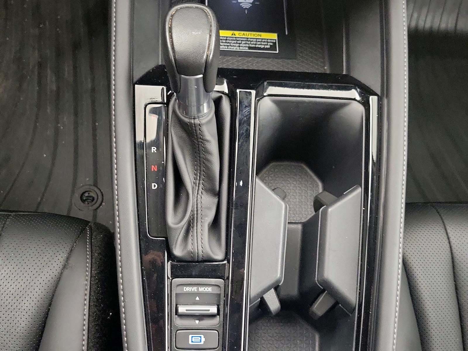 2024 Honda Accord Hybrid Touring - Photo 17
