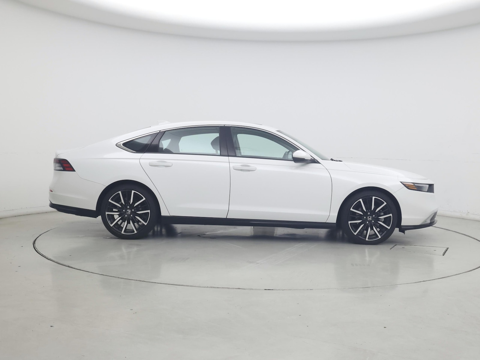 2024 Honda Accord Hybrid Touring - Photo 8