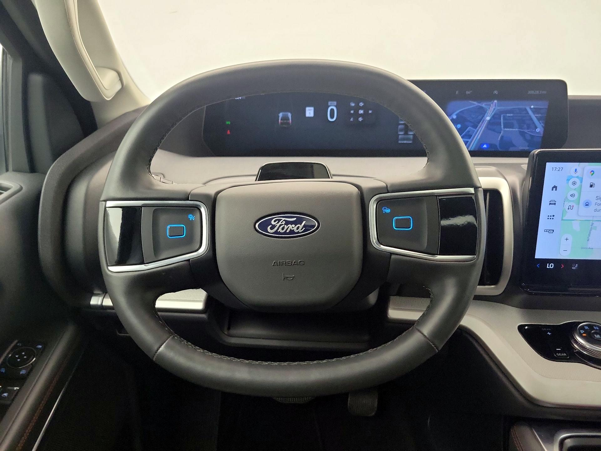 Thumbnail: 2025 Ford Expedition - 10