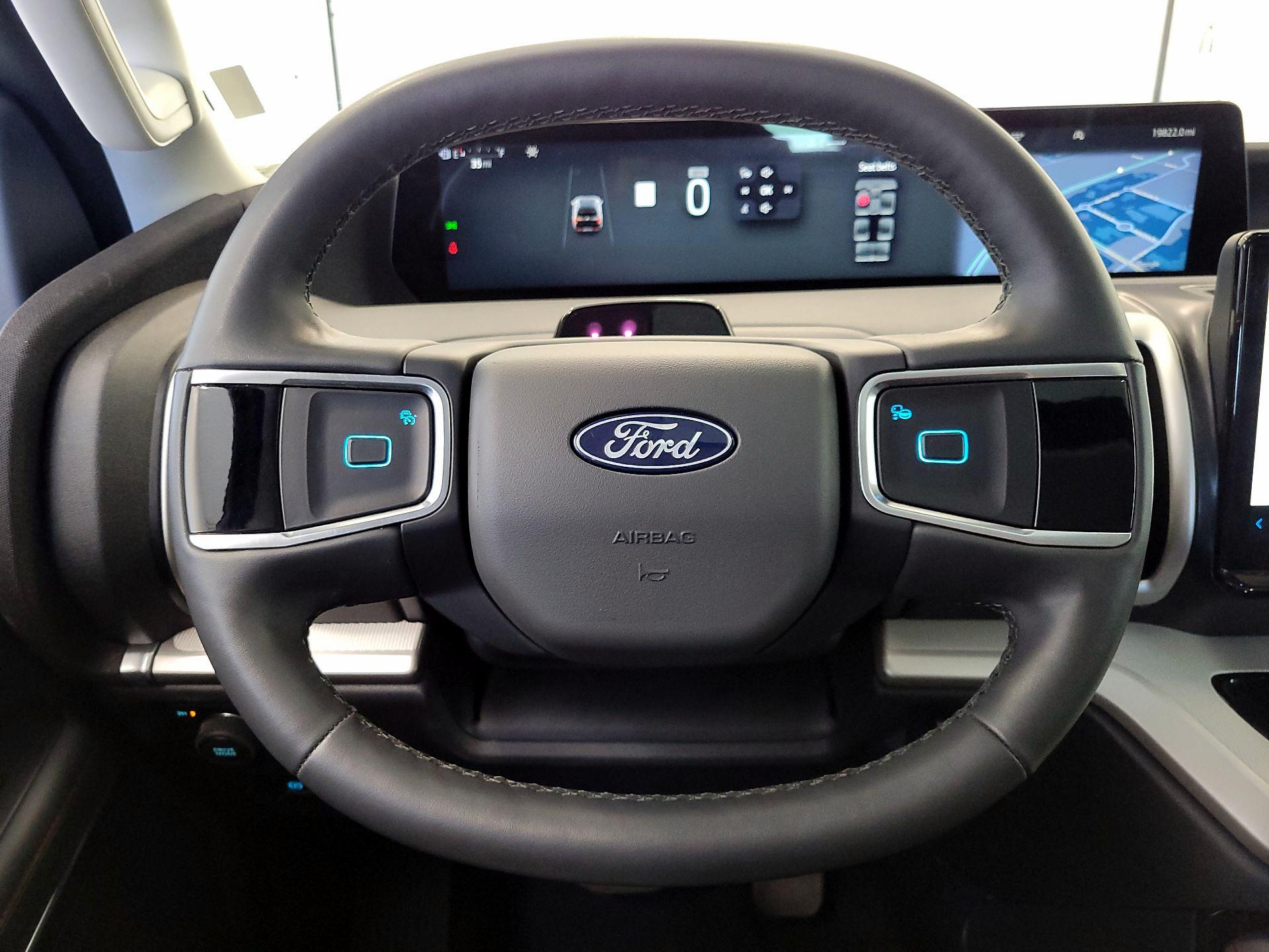 Thumbnail: 2025 Ford Expedition - 10