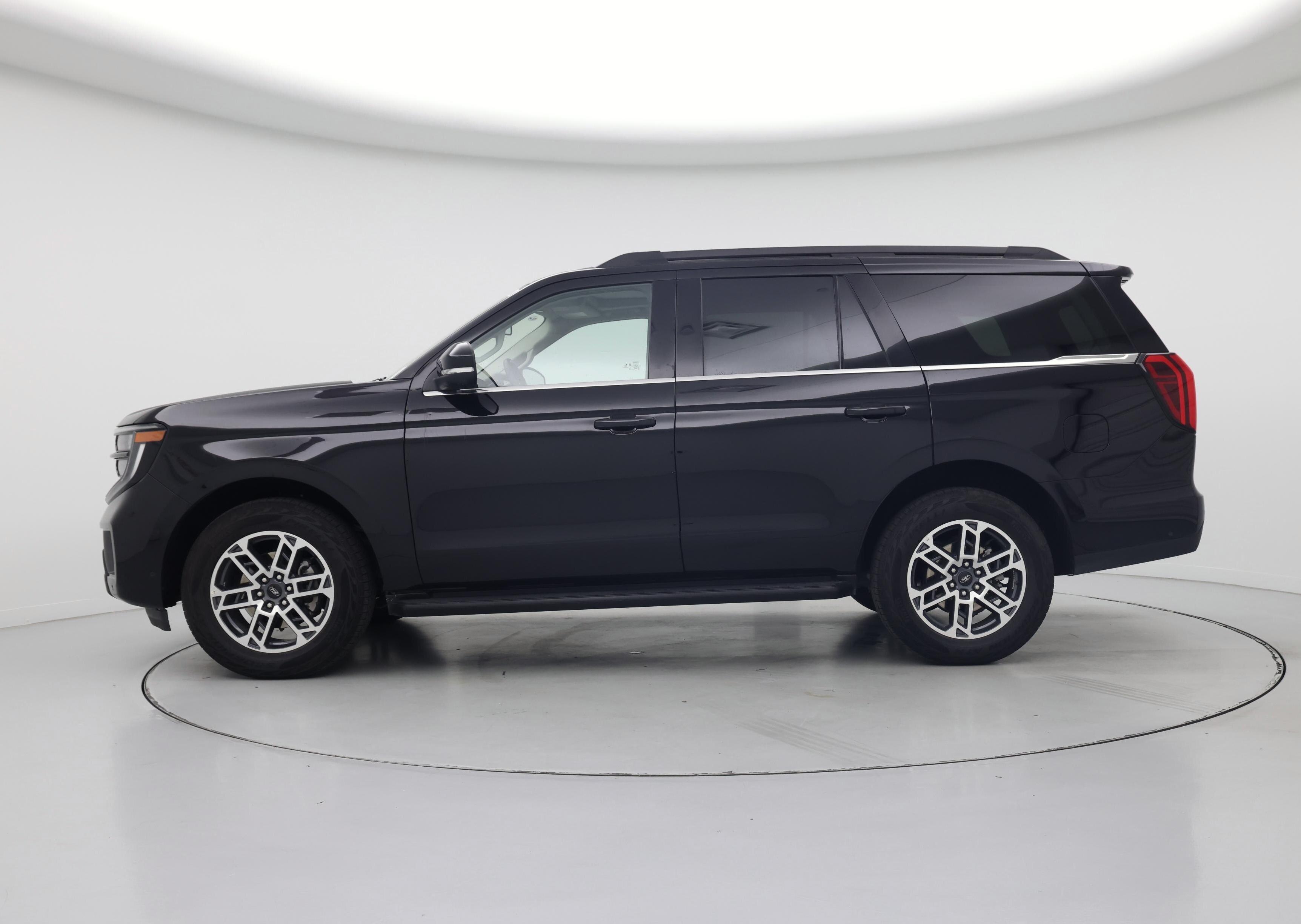 Thumbnail: 2025 Ford Expedition - 3